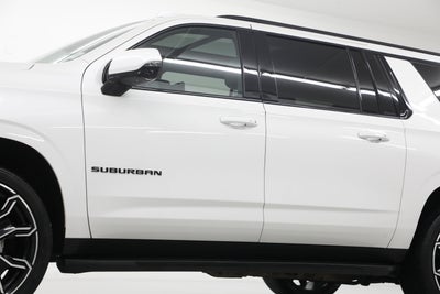 2025 Chevrolet Suburban RST