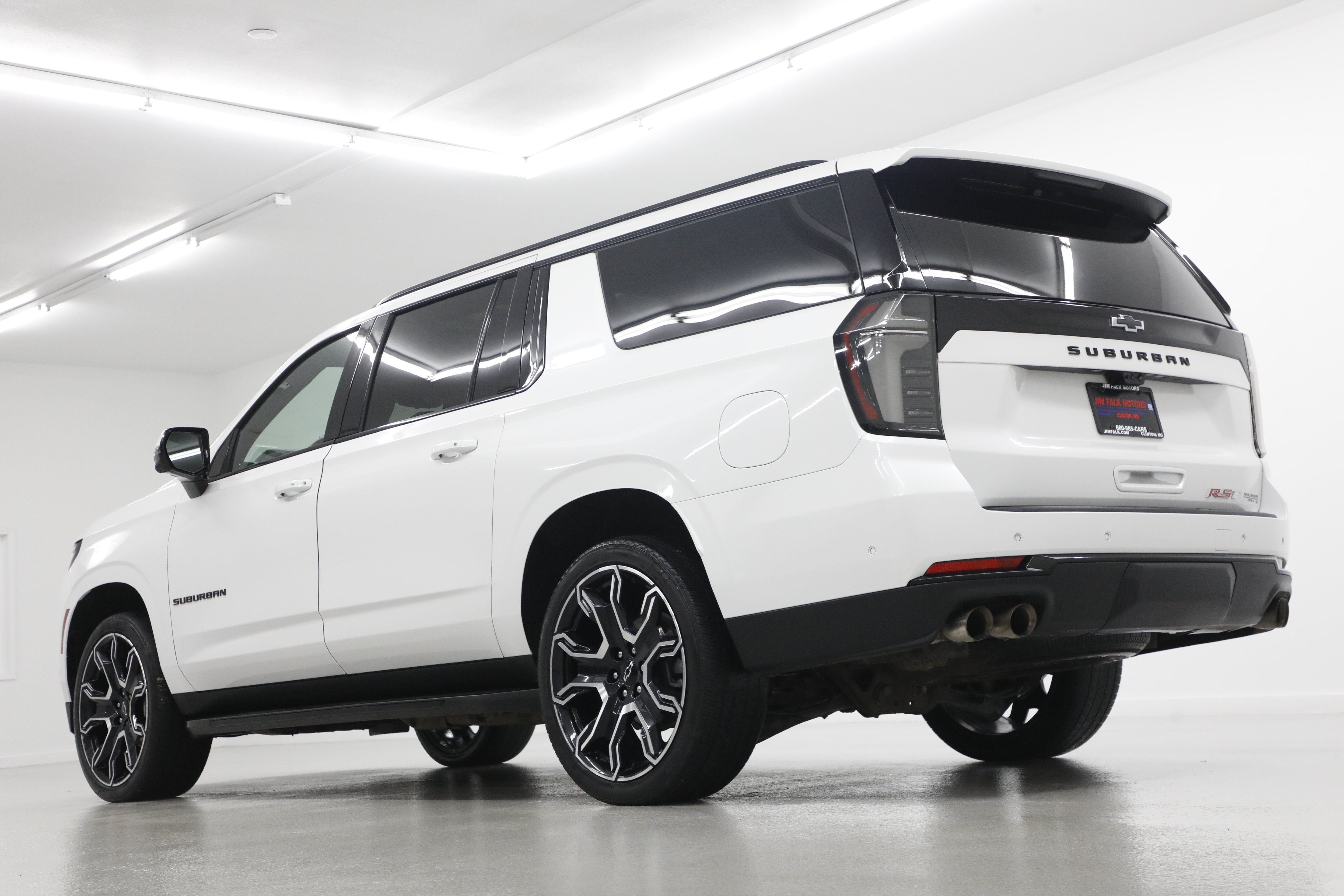 2025 Chevrolet Suburban RST