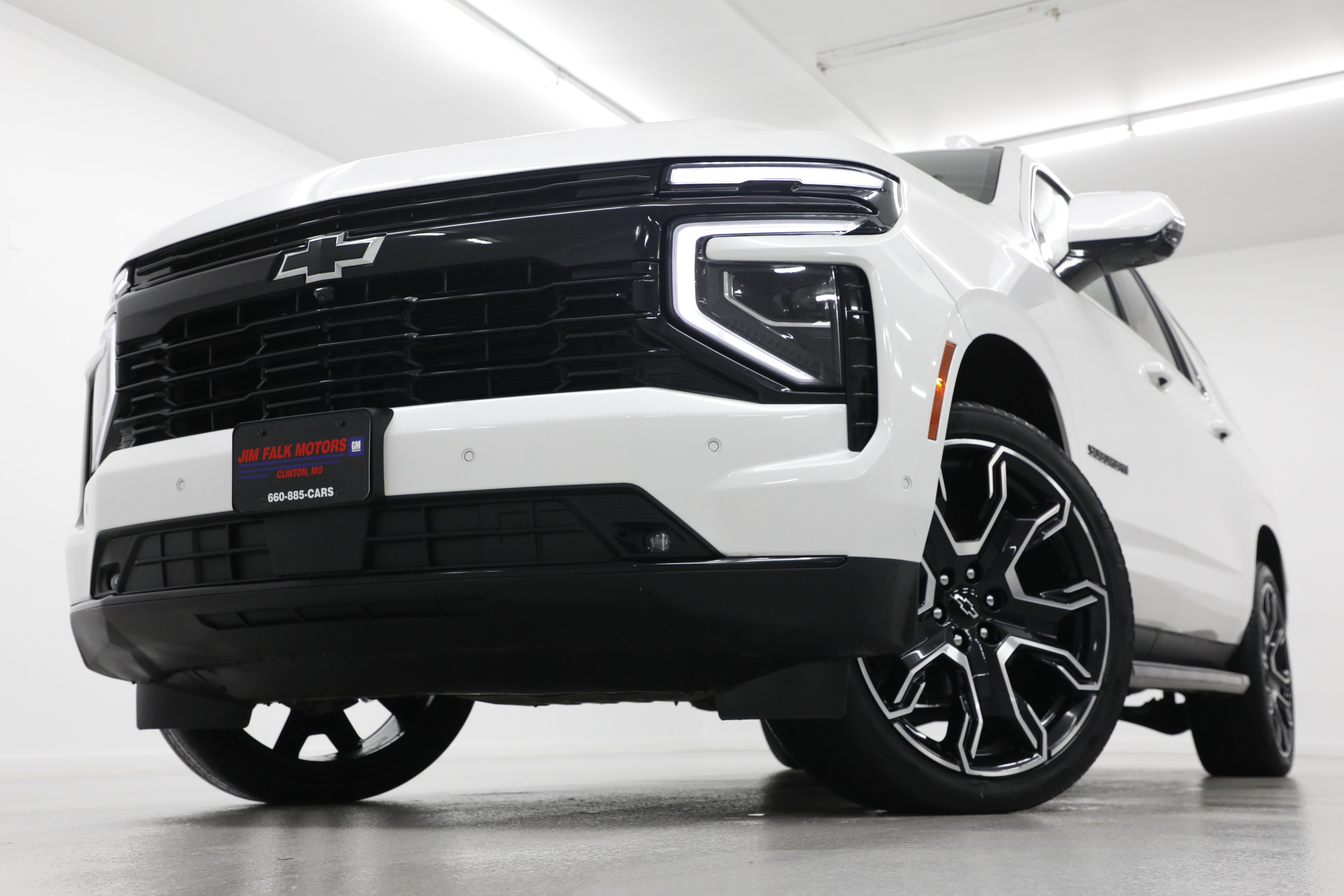 2025 Chevrolet Suburban RST