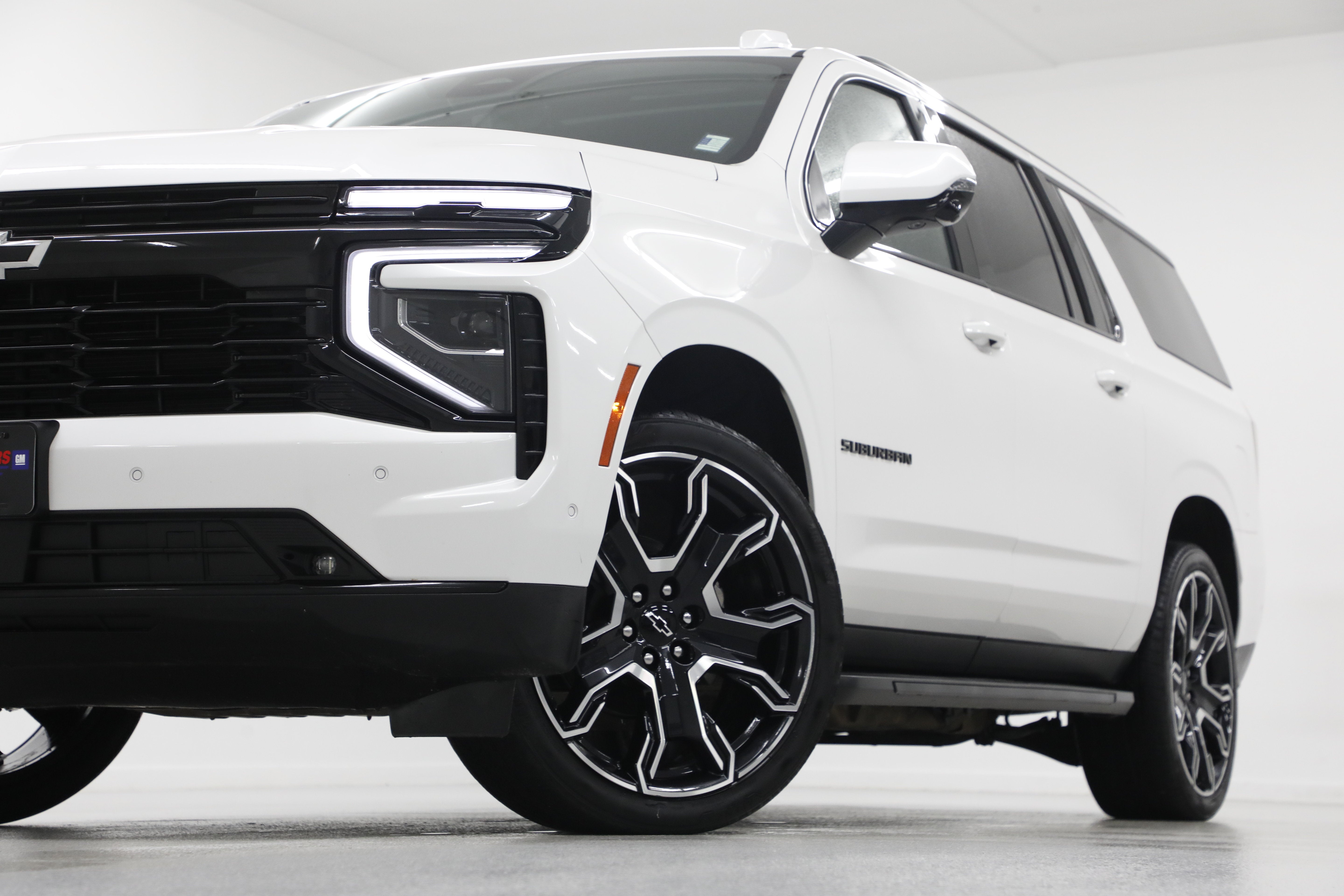2025 Chevrolet Suburban RST