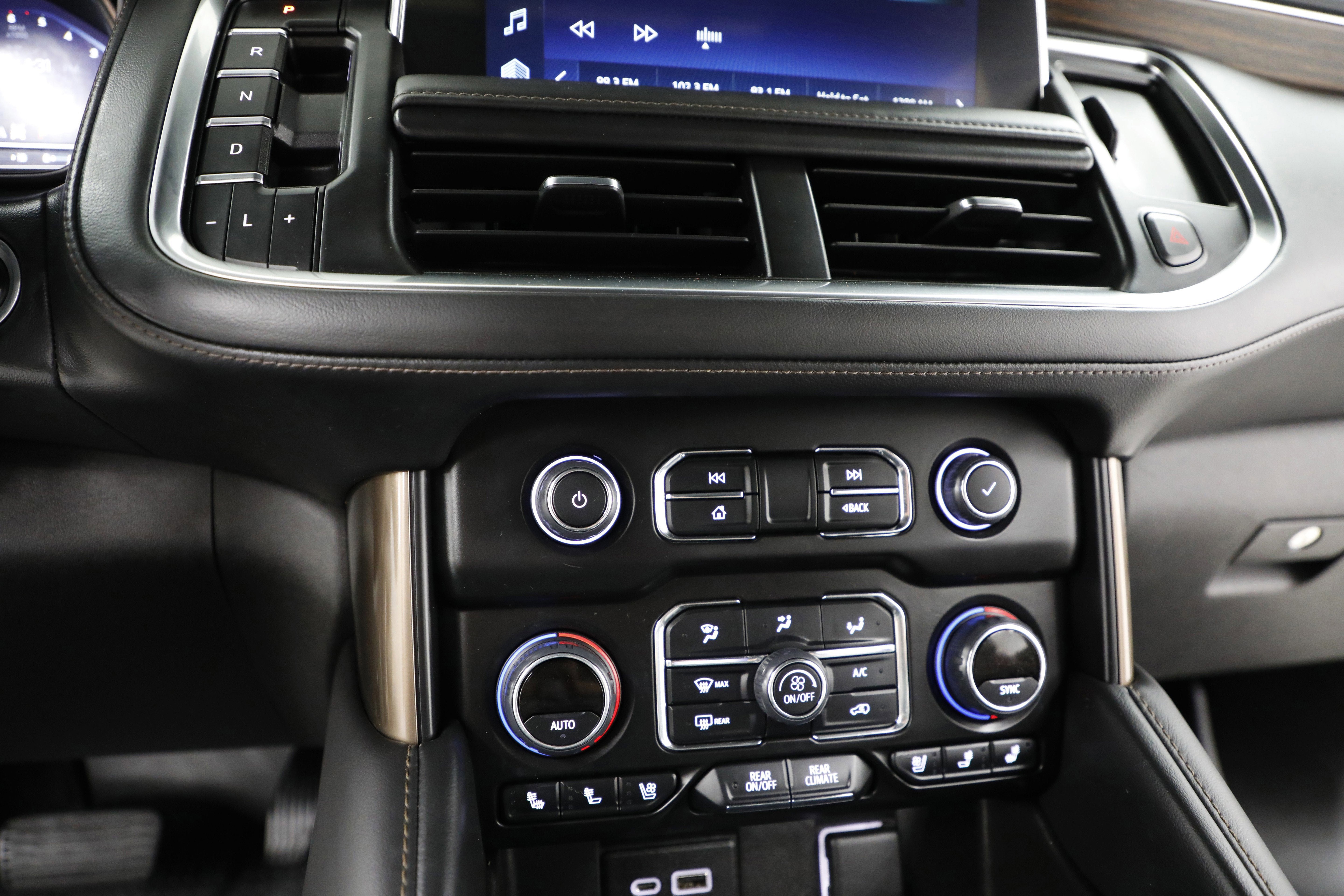 2022 Chevrolet Suburban High Country