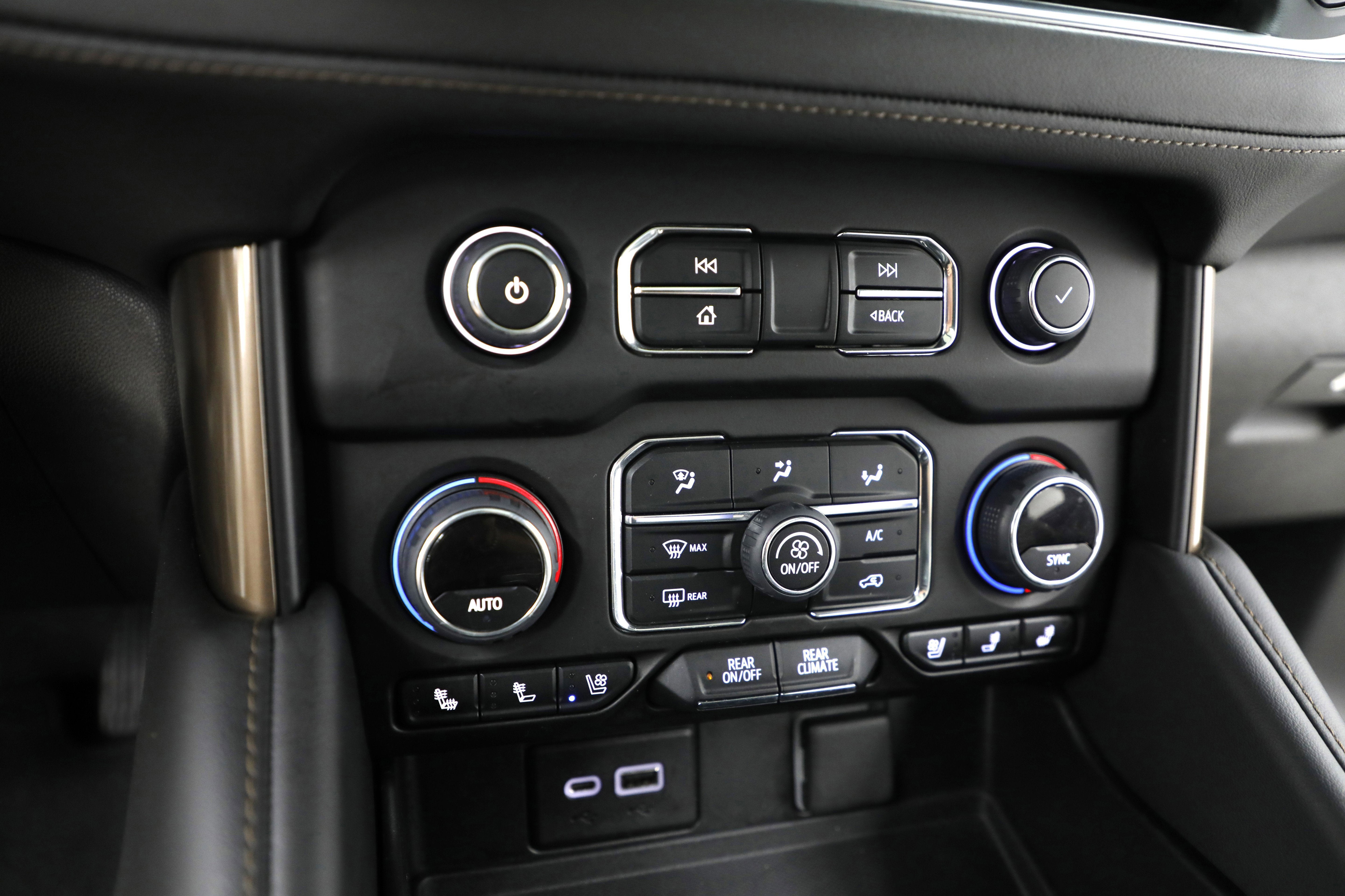 2022 Chevrolet Suburban High Country