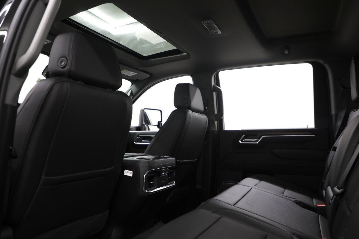 2026 GMC Sierra 3500 HD Denali DRW