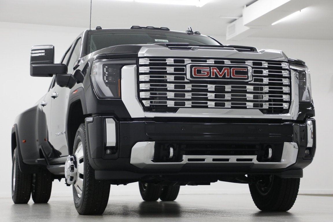 2026 GMC Sierra 3500 HD Denali DRW