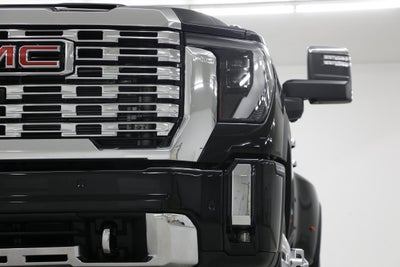 2026 GMC Sierra 3500 HD Denali DRW