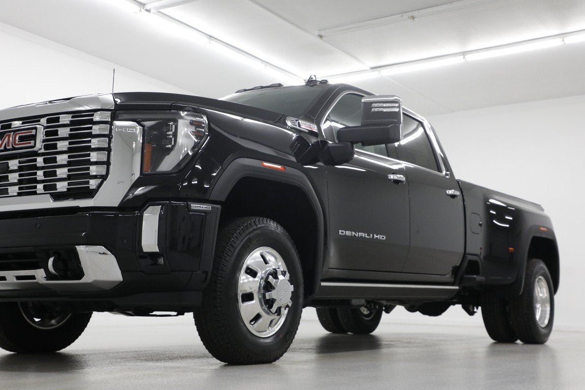 2026 GMC Sierra 3500 HD Denali DRW