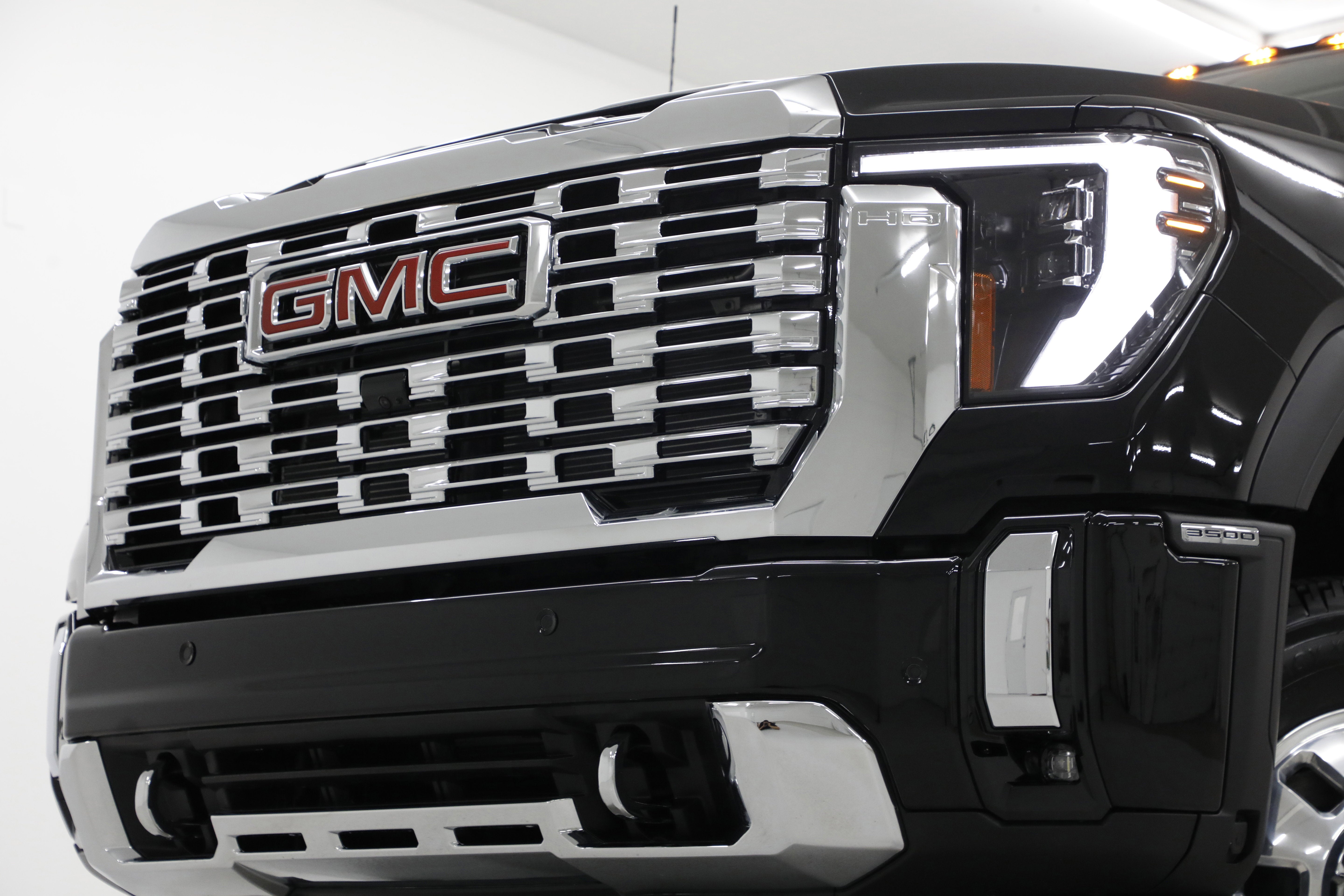 2026 GMC Sierra 3500 HD Denali DRW