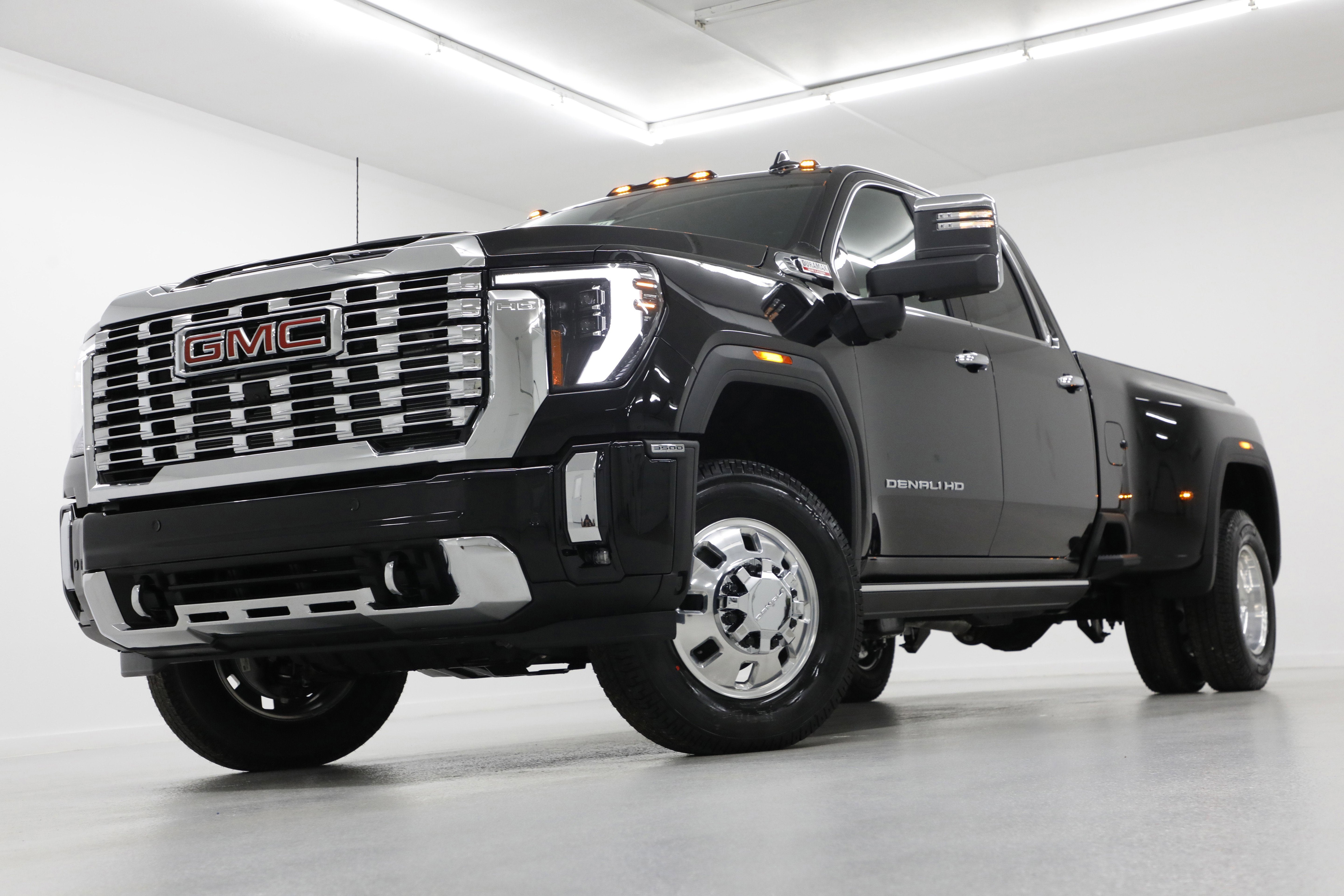 2026 GMC Sierra 3500 HD Denali DRW