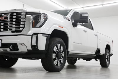 2025 GMC Sierra 3500 HD Denali