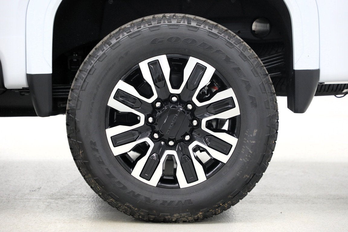 2026 GMC Sierra 2500HD Denali Ultimate - Photo 15