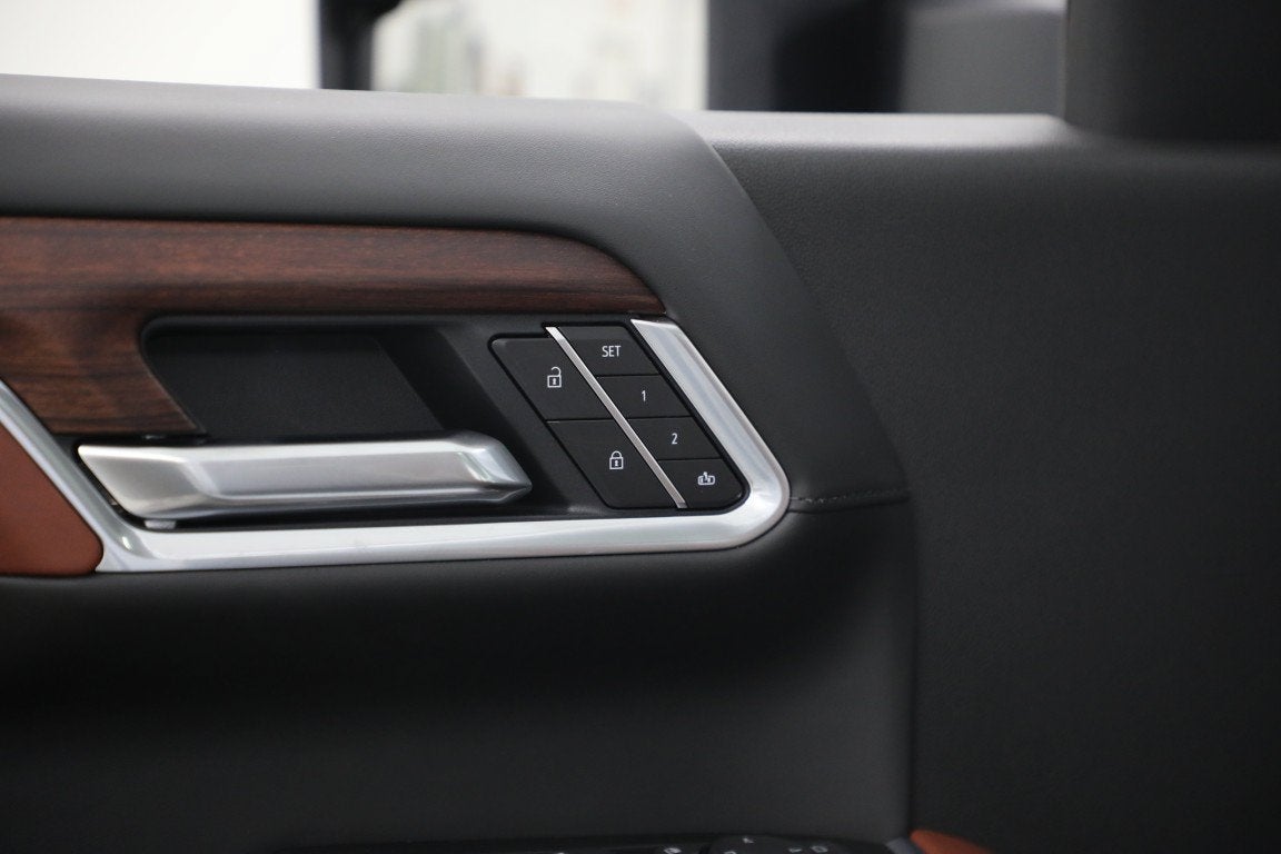 2026 GMC Sierra 2500HD Denali Ultimate - Photo 17