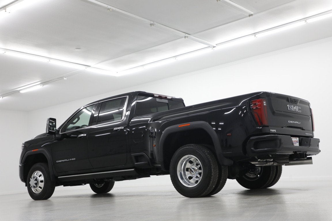 2026 GMC Sierra 3500 HD Denali Ultimate DRW