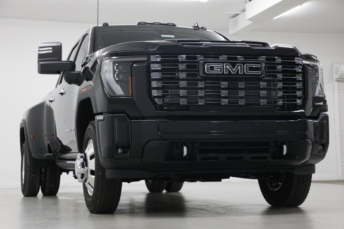 2026 GMC Sierra 3500 HD Denali Ultimate DRW