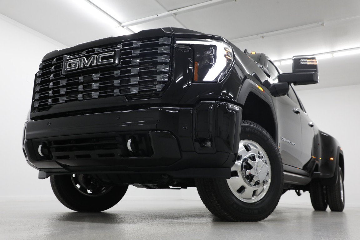 2026 GMC Sierra 3500 HD Denali Ultimate DRW