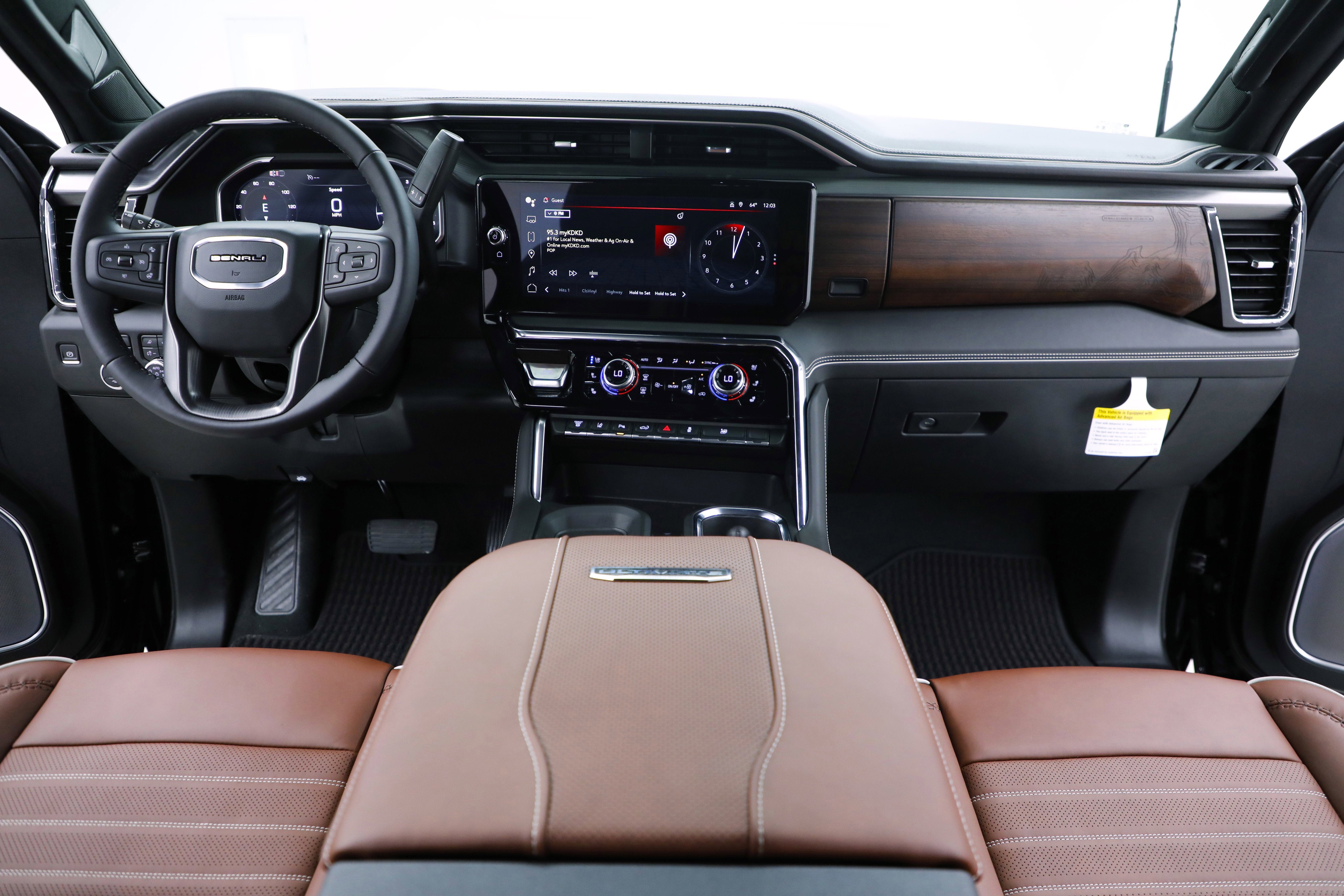 2026 GMC Sierra 3500 HD Denali Ultimate DRW