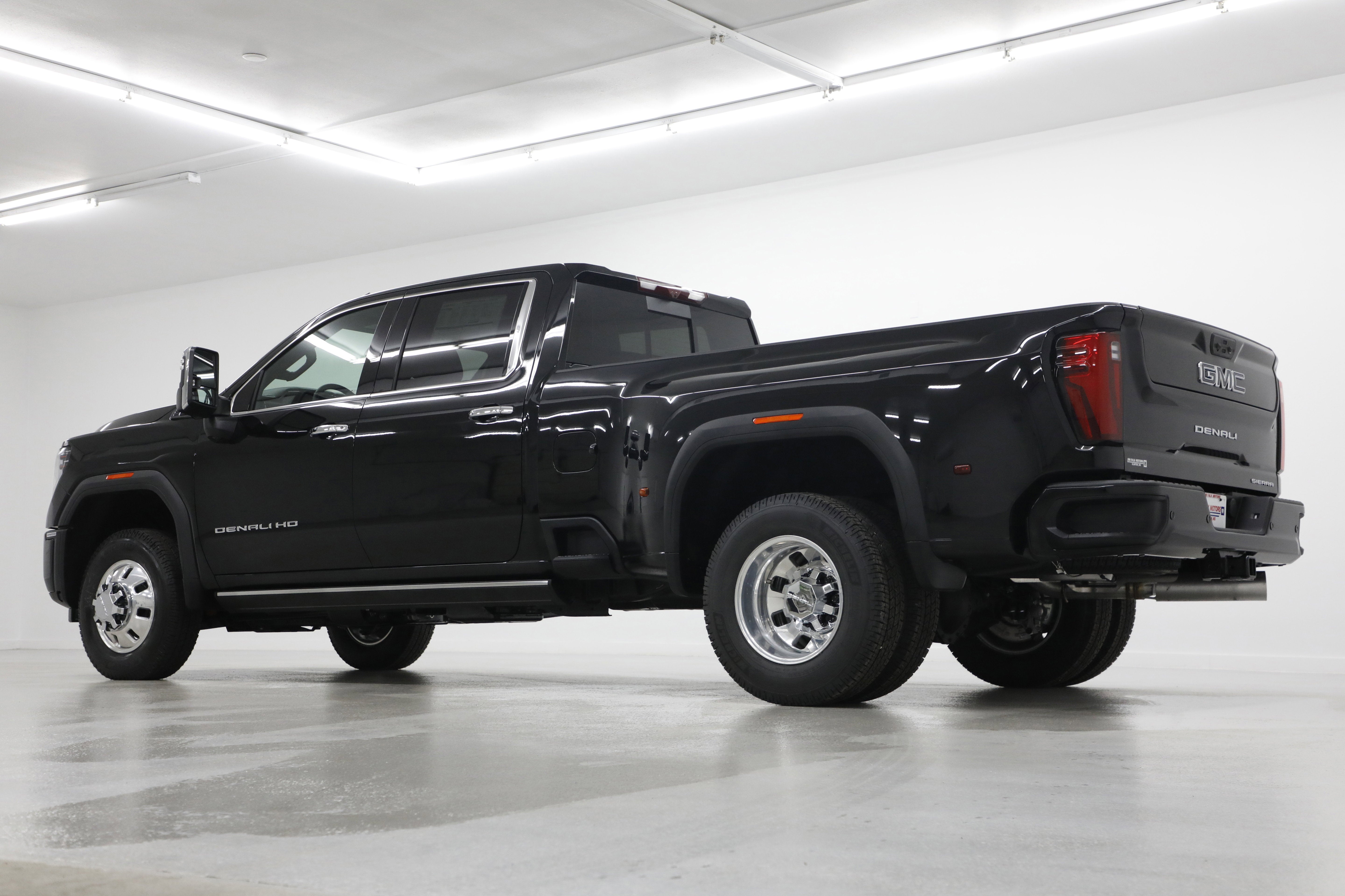 2026 GMC Sierra 3500 HD Denali Ultimate DRW