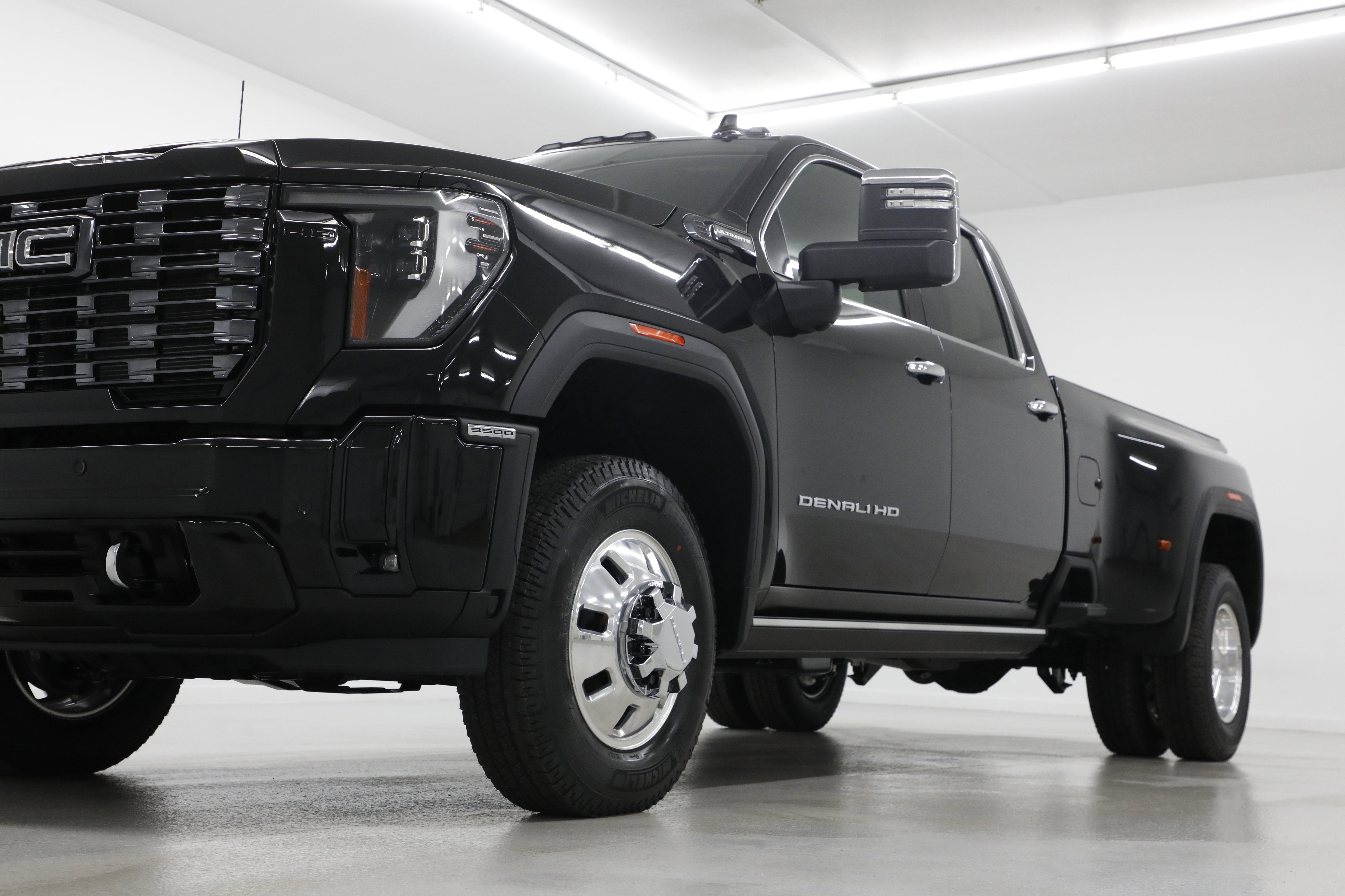 2026 GMC Sierra 3500 HD Denali Ultimate DRW