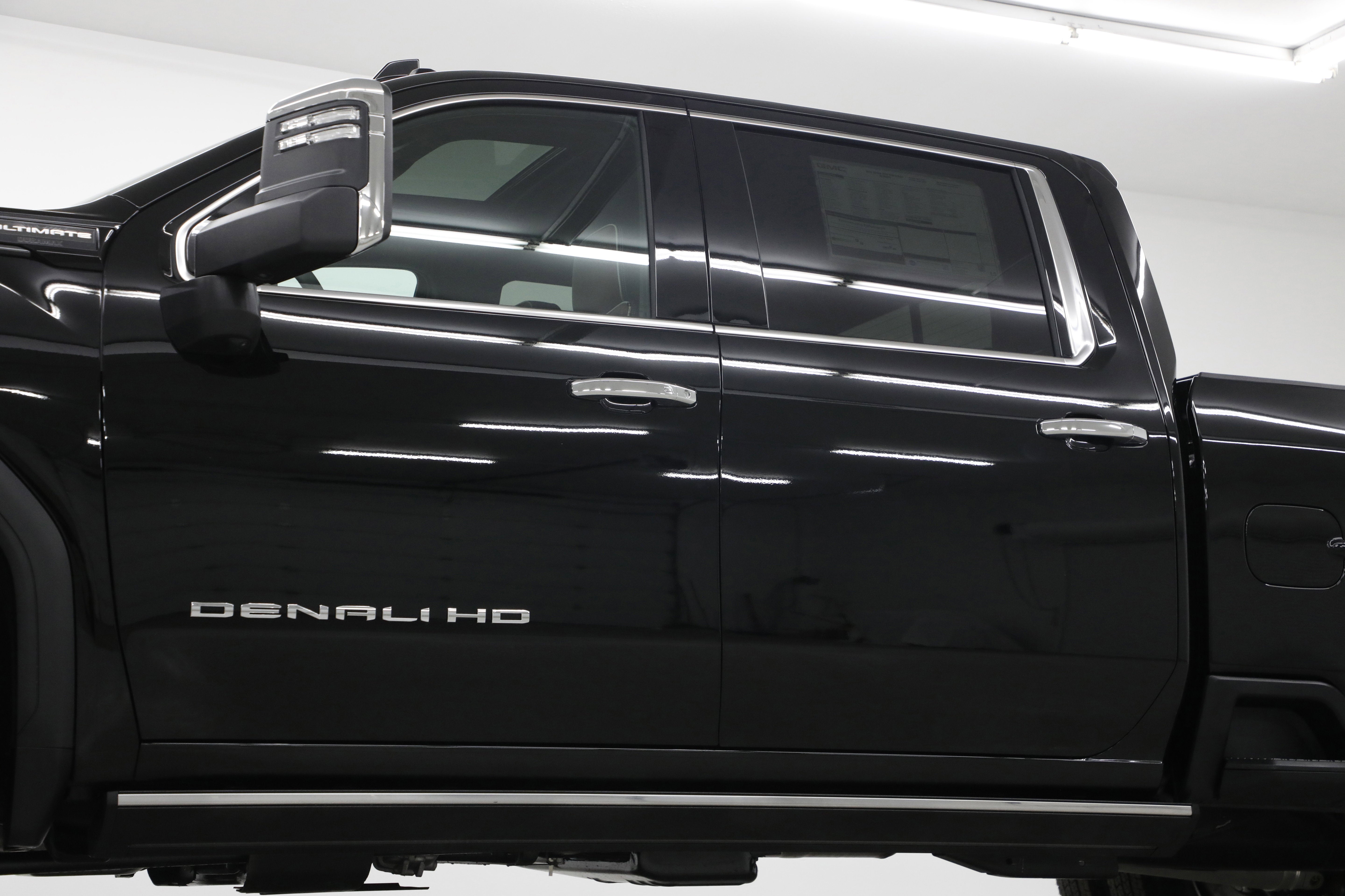 2026 GMC Sierra 3500 HD Denali Ultimate DRW