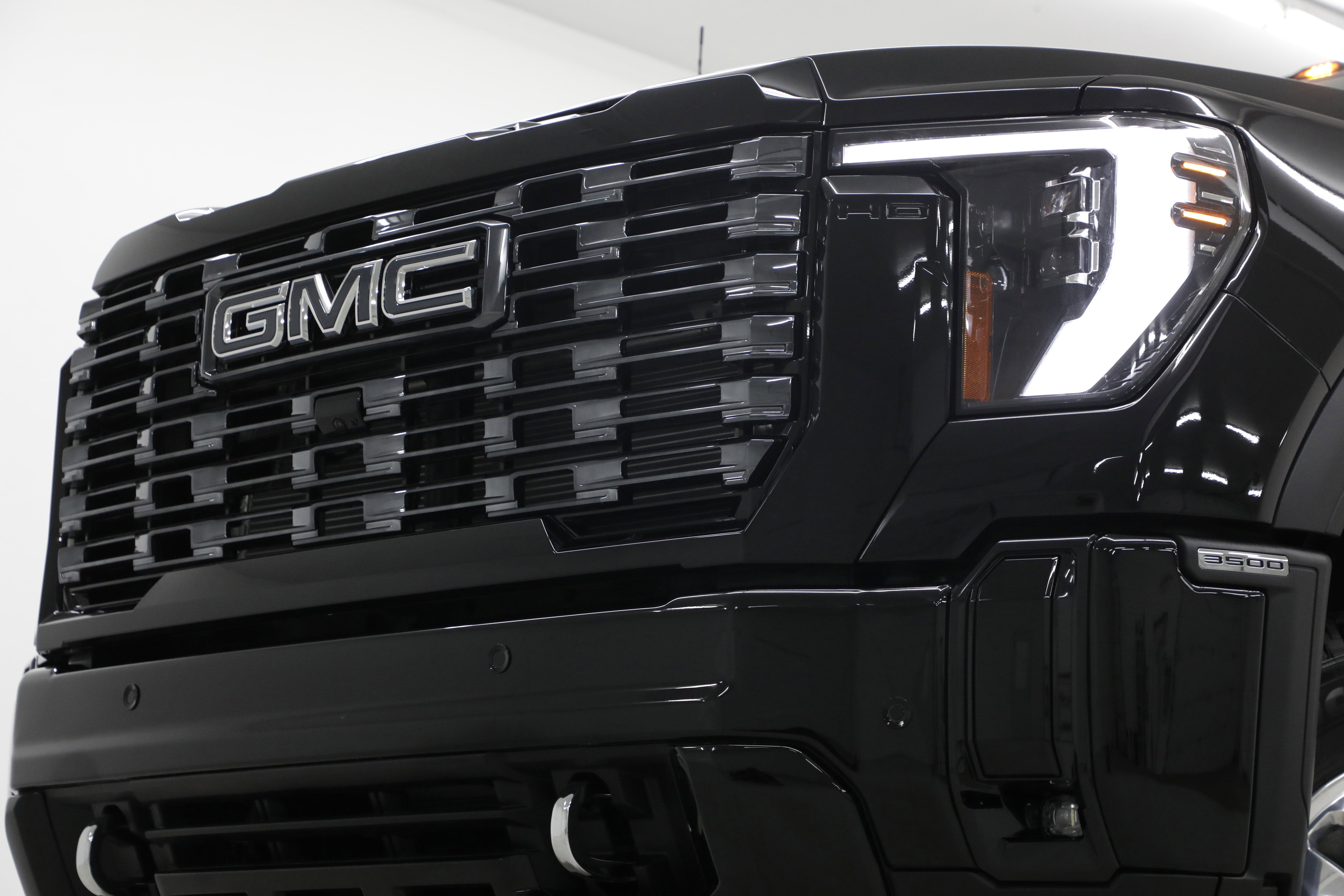 2026 GMC Sierra 3500 HD Denali Ultimate DRW