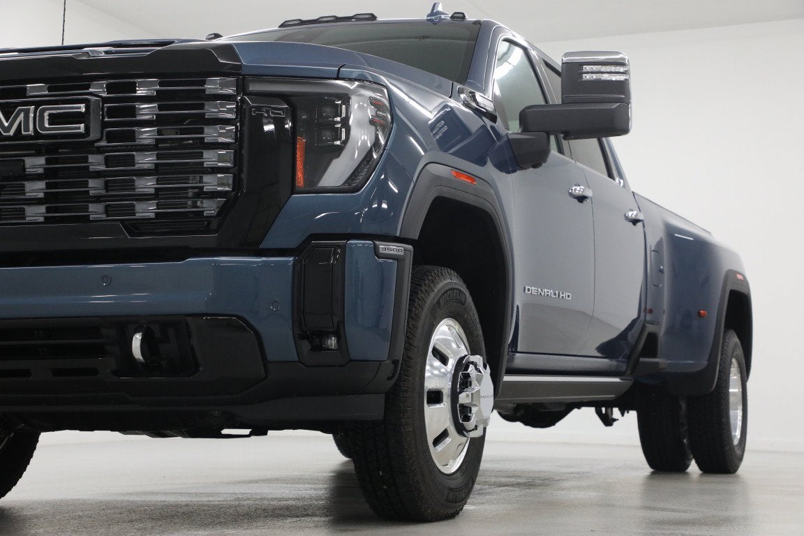 2026 GMC Sierra 3500 HD Denali Ultimate DRW