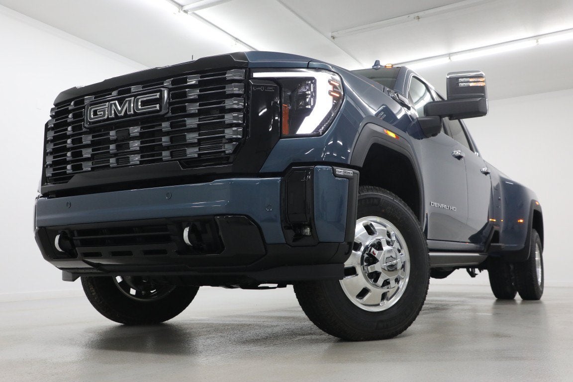 2026 GMC Sierra 3500 HD Denali Ultimate DRW