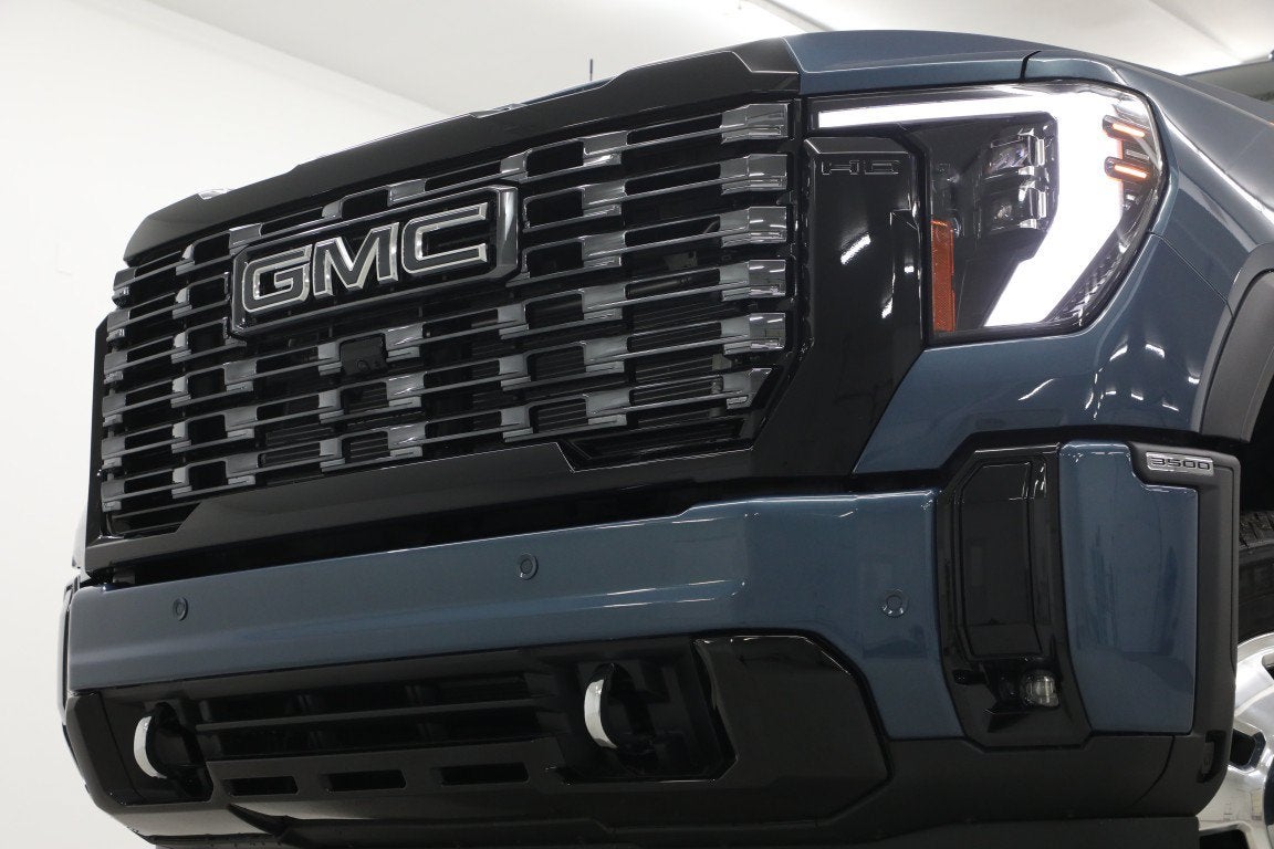 2026 GMC Sierra 3500 HD Denali Ultimate DRW