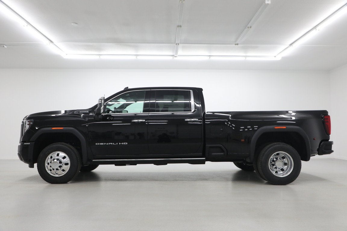2026 GMC Sierra 3500 HD Denali Ultimate DRW