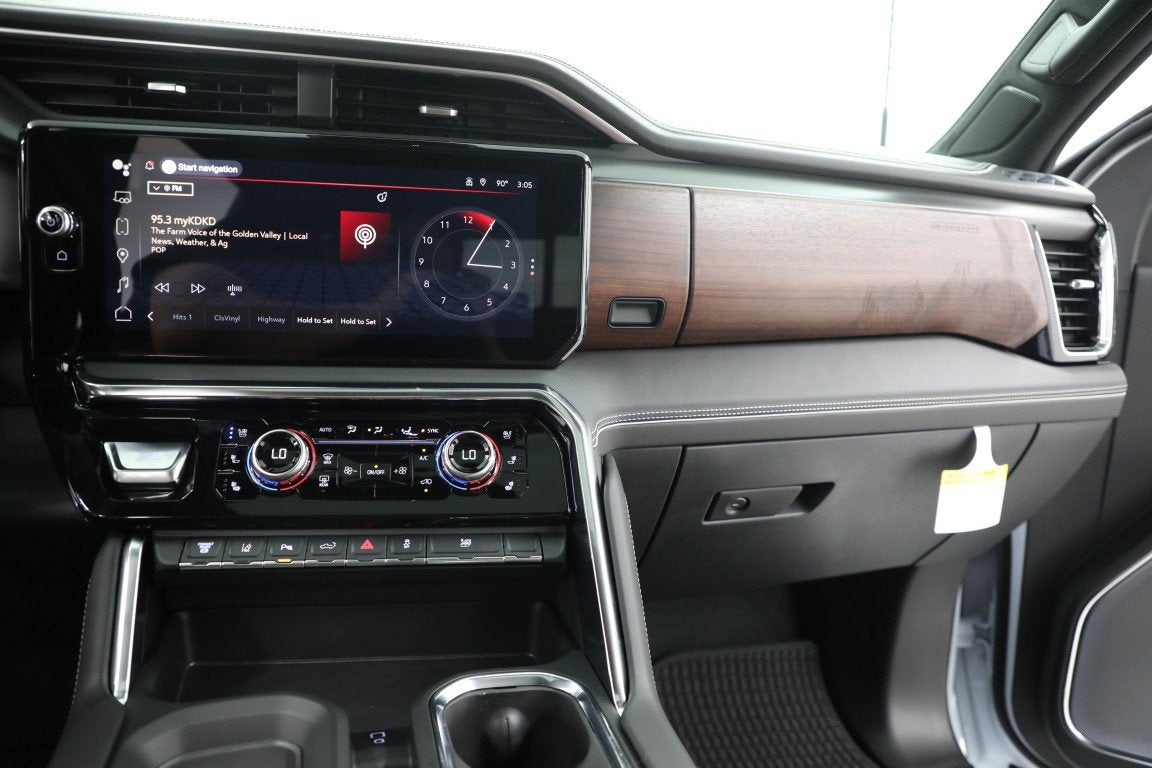 2026 GMC Sierra 3500 HD Denali Ultimate DRW