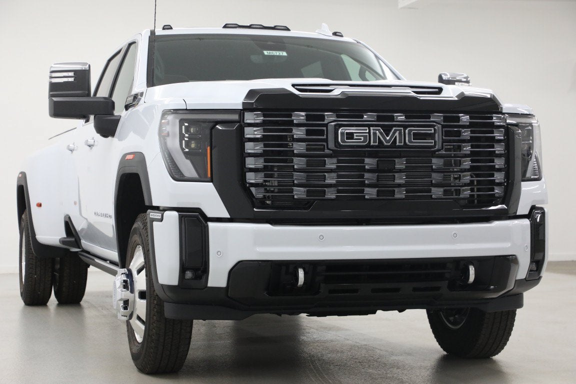 2026 GMC Sierra 3500 HD Denali Ultimate DRW