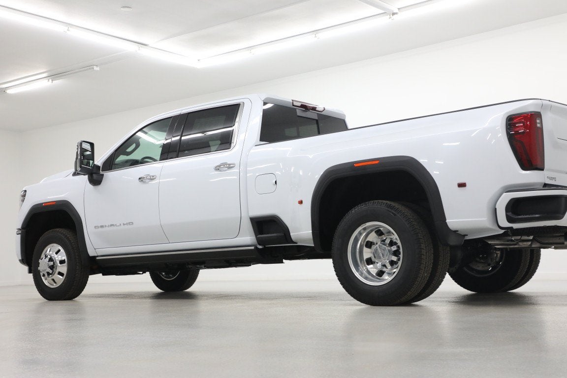 2026 GMC Sierra 3500 HD Denali Ultimate DRW