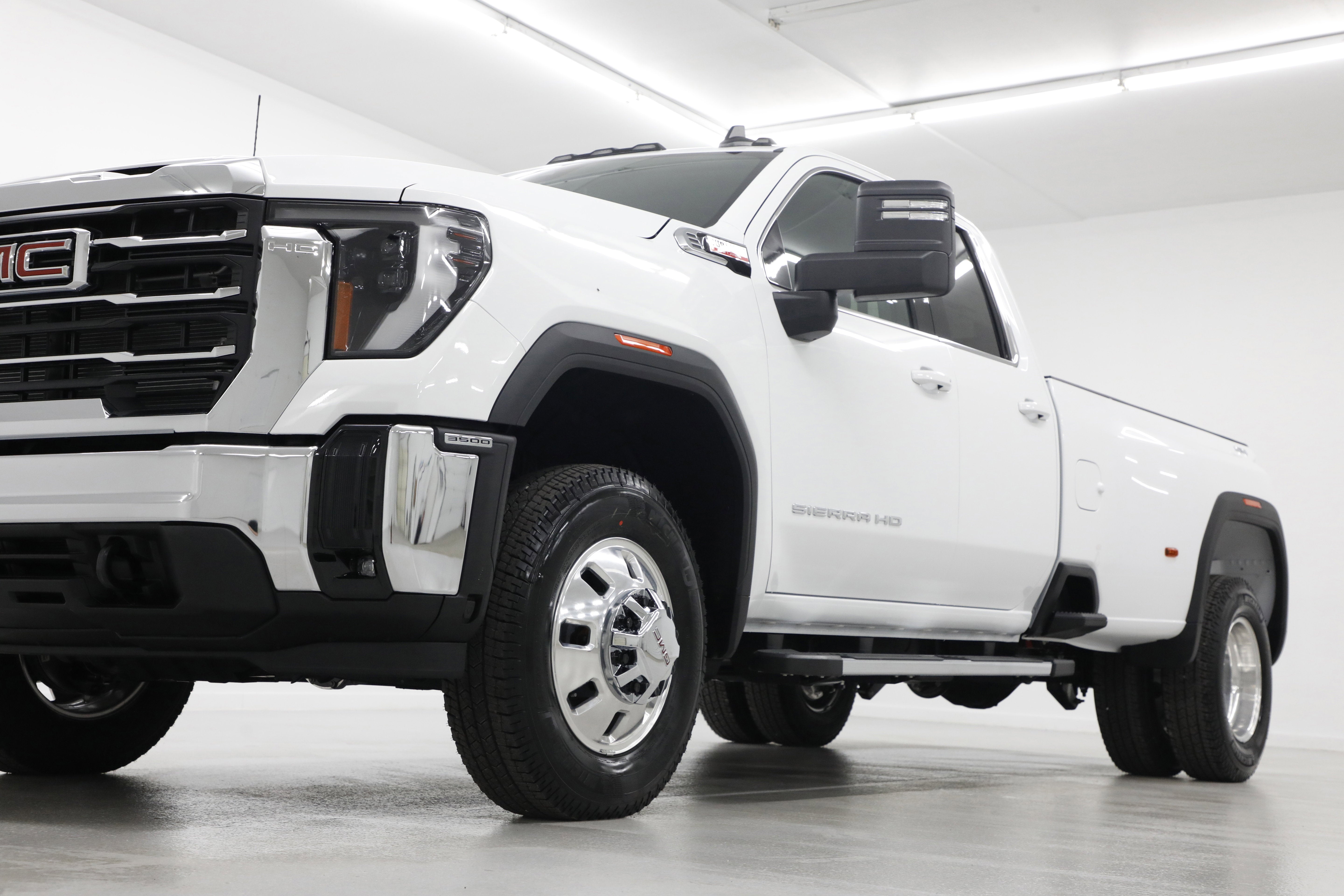 2026 GMC Sierra 3500 HD SLE DRW