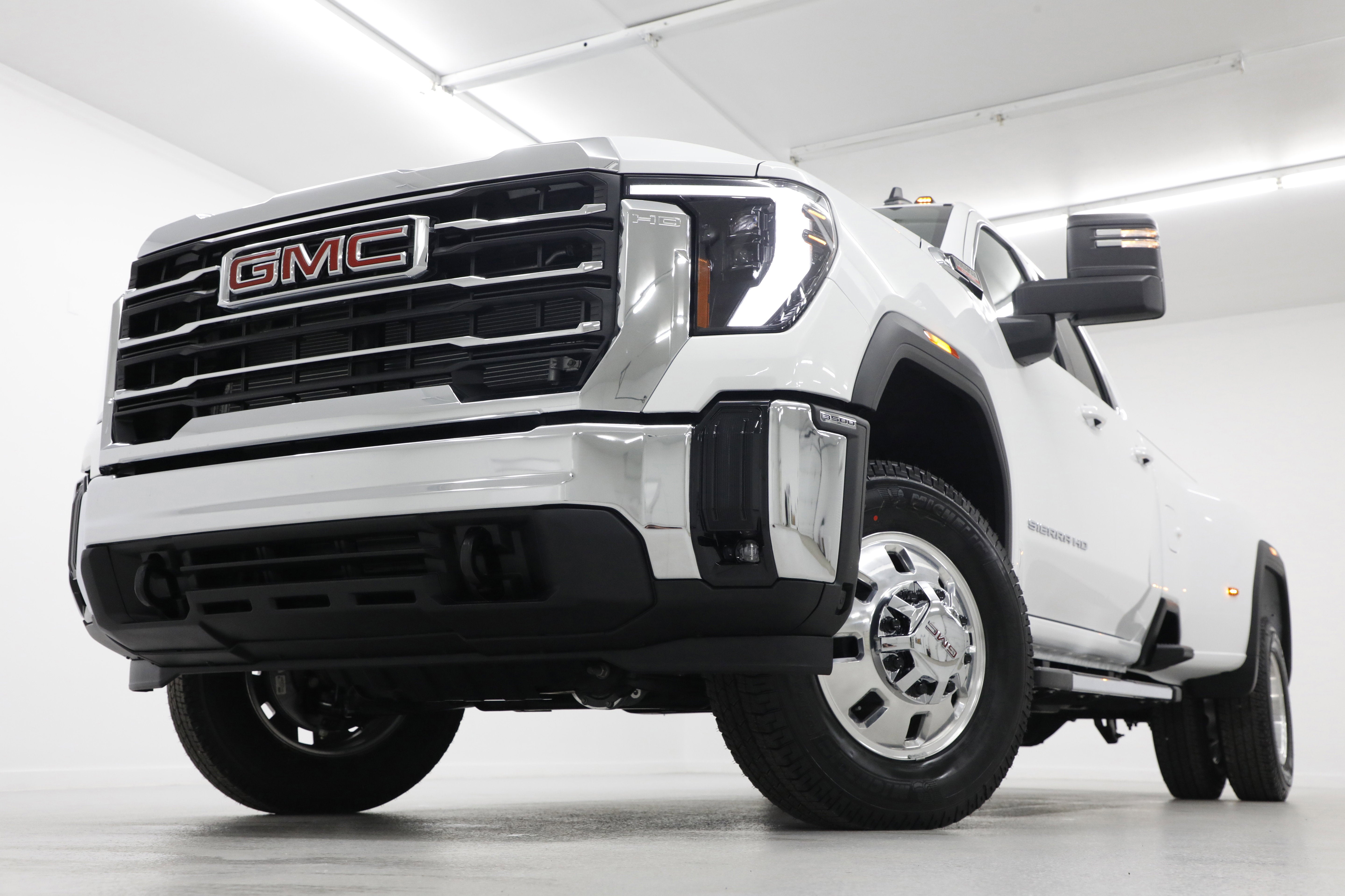 2026 GMC Sierra 3500 HD SLE DRW