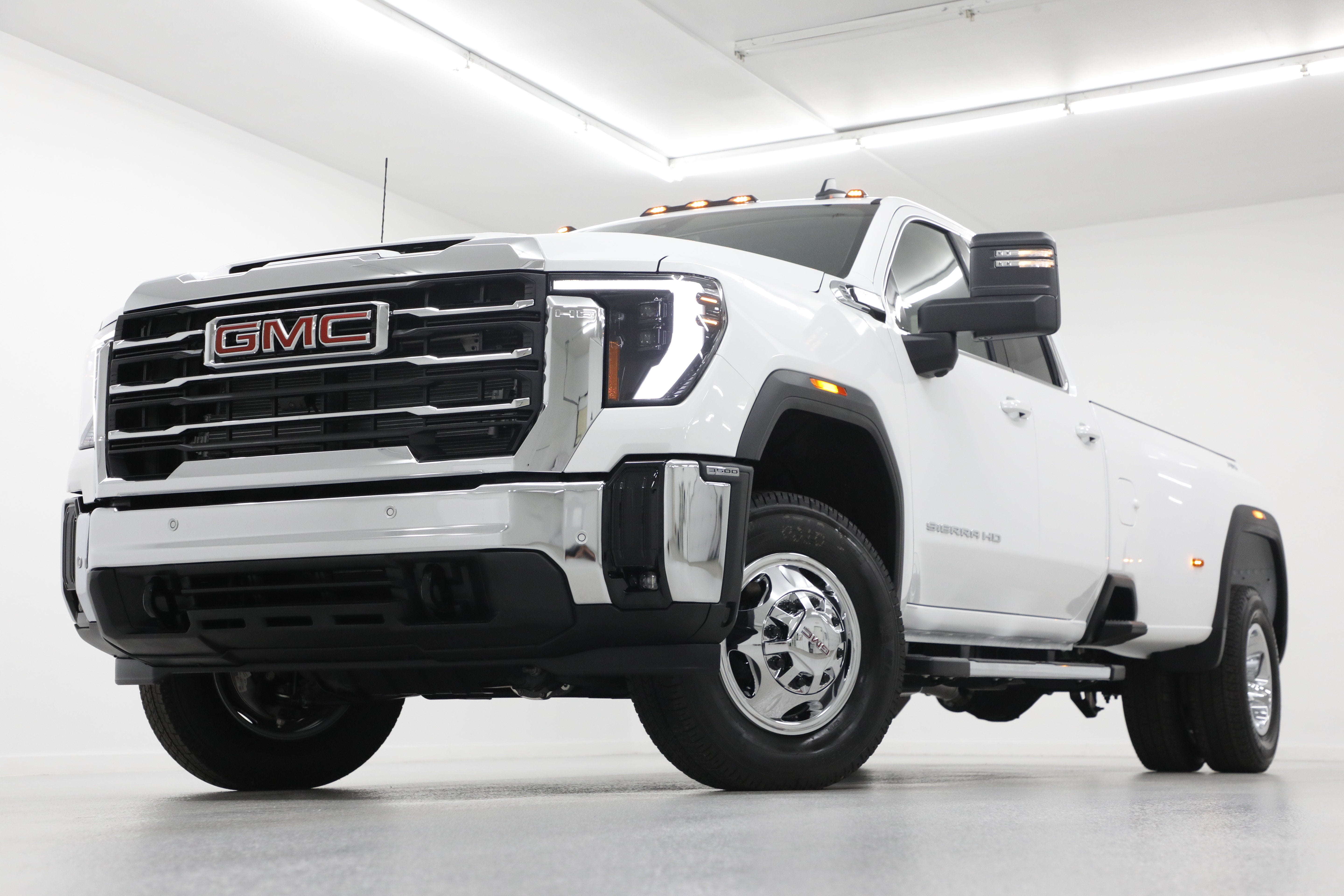 2026 GMC Sierra 3500 HD SLE DRW