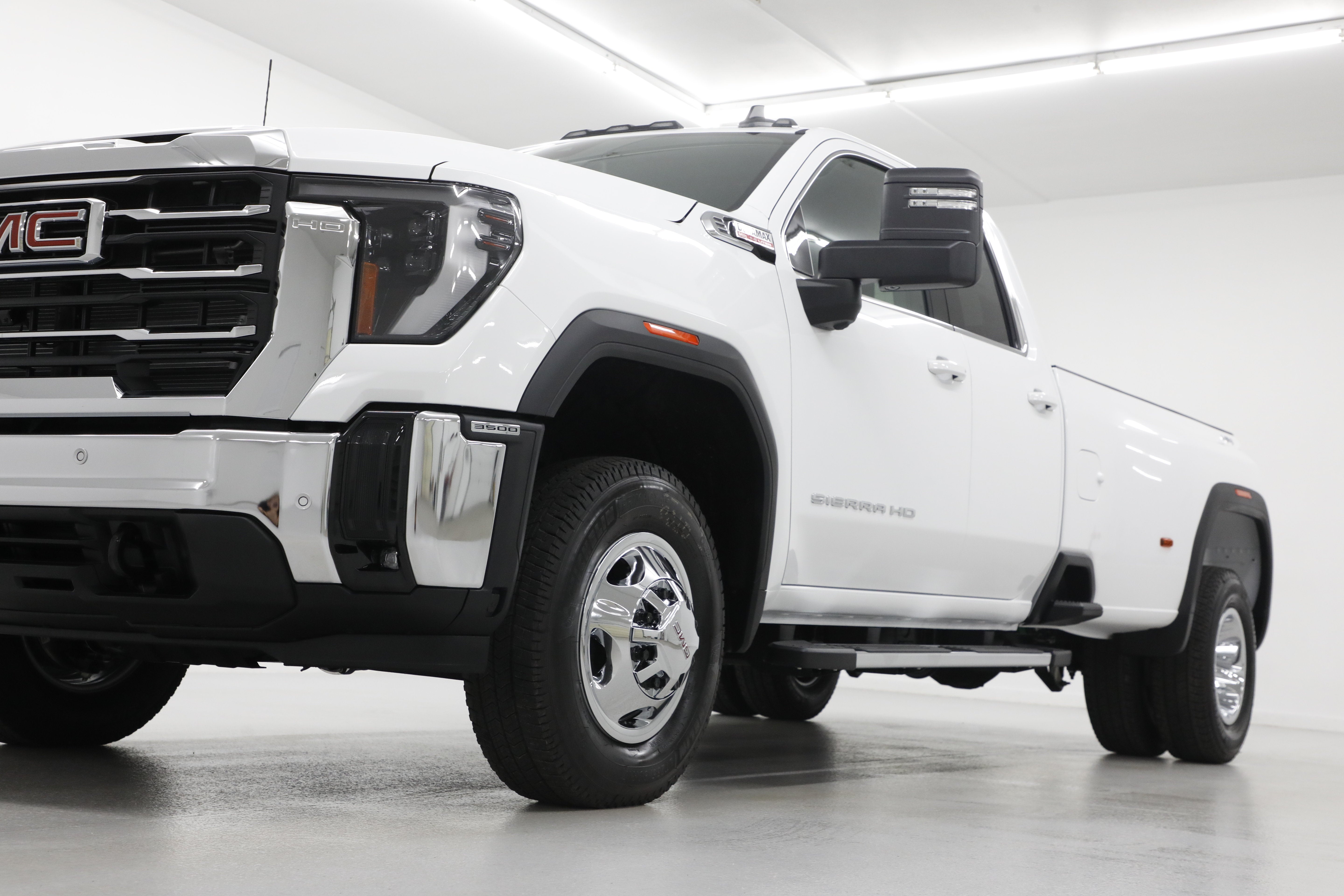 2026 GMC Sierra 3500 HD SLE DRW