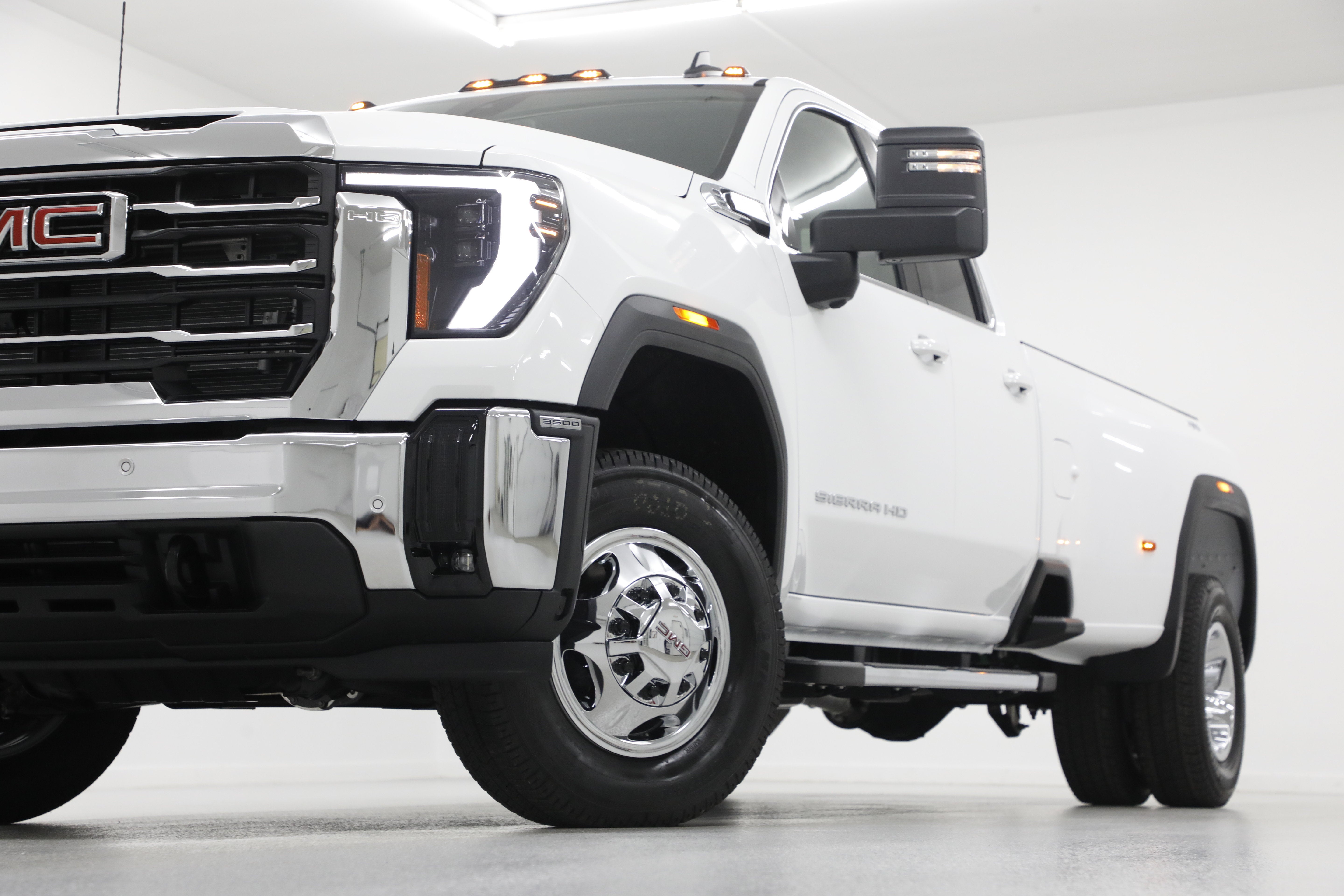2026 GMC Sierra 3500 HD SLE DRW