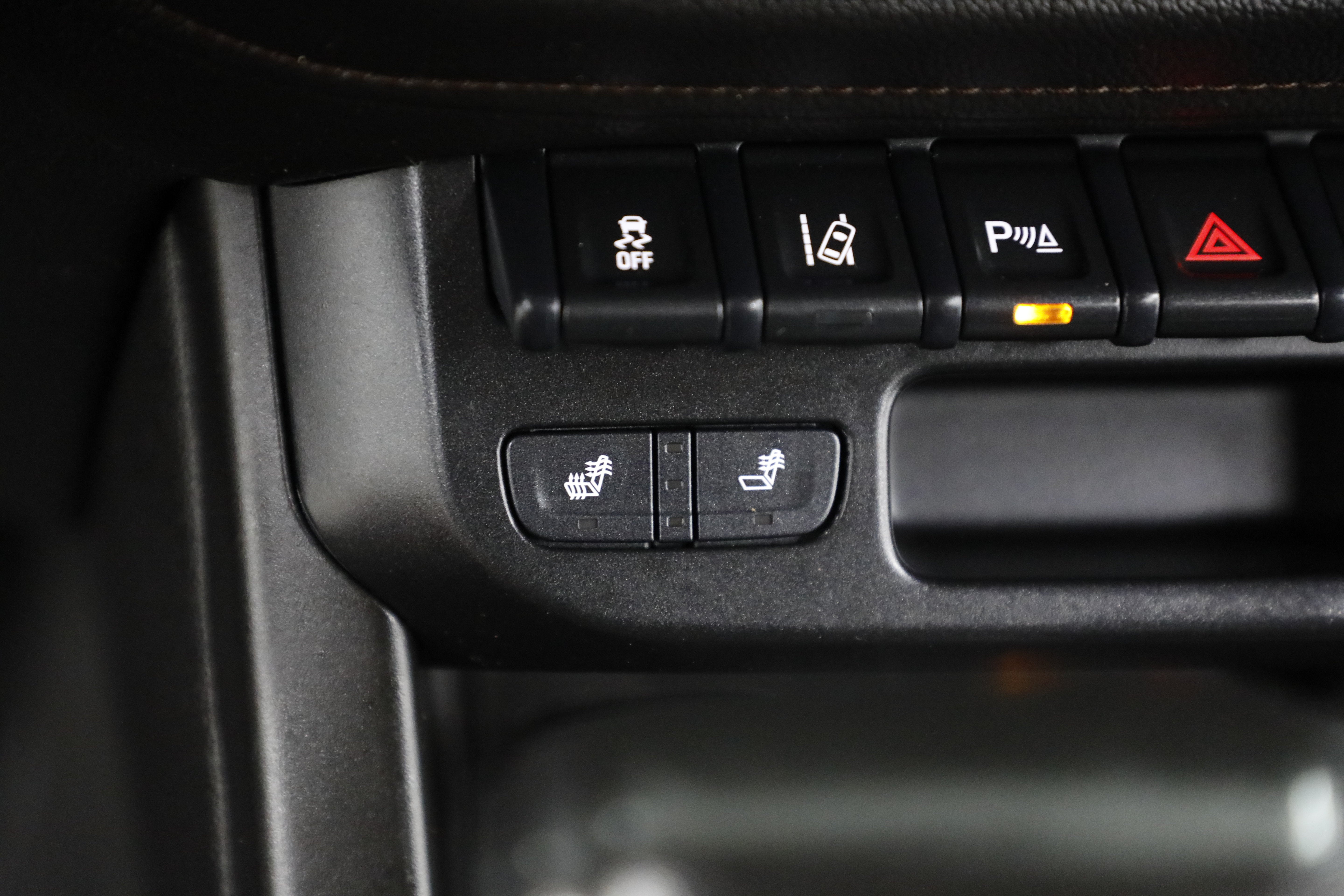 2021 GMC Canyon 4WD AT4 w/Leather