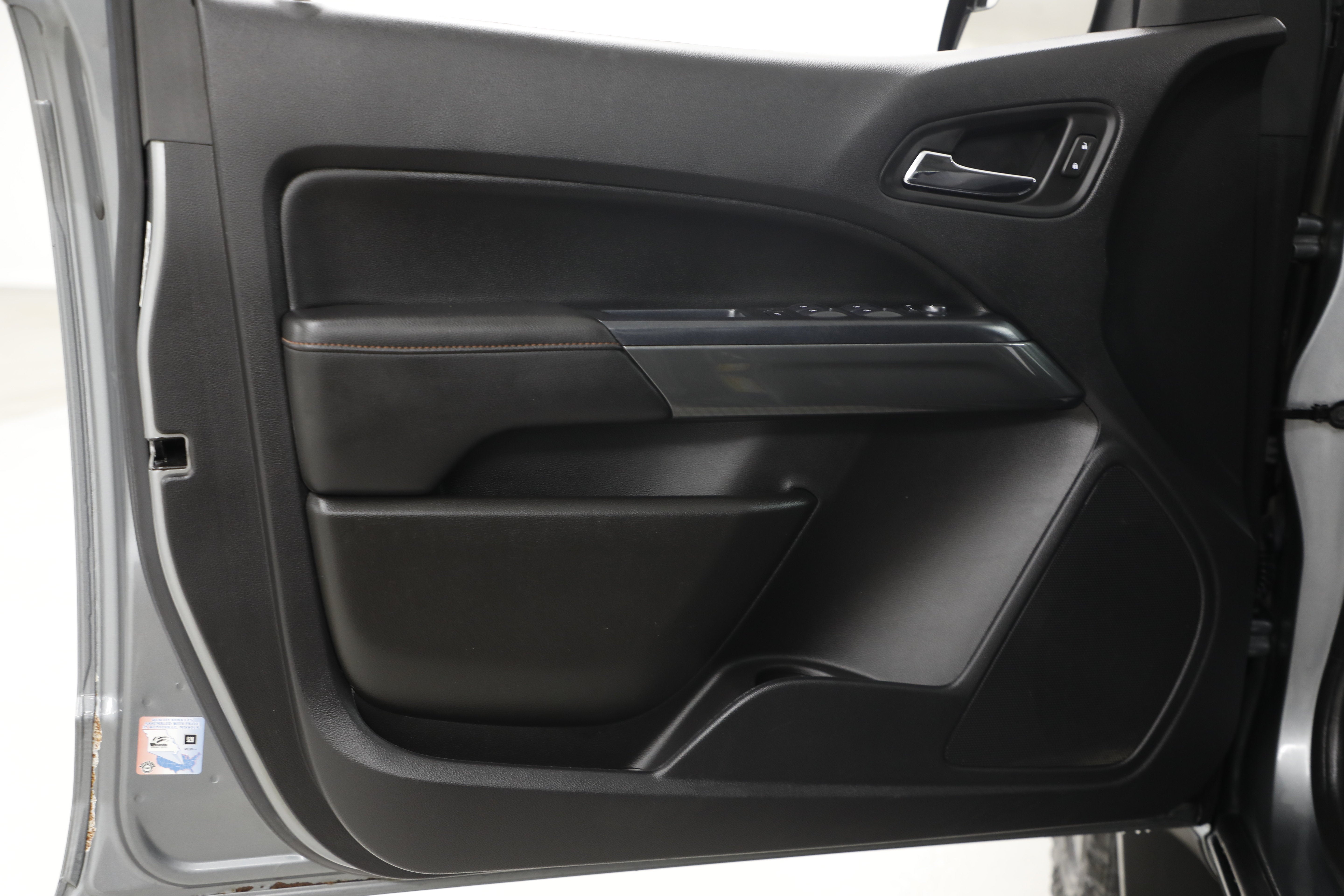 2021 GMC Canyon 4WD AT4 w/Leather