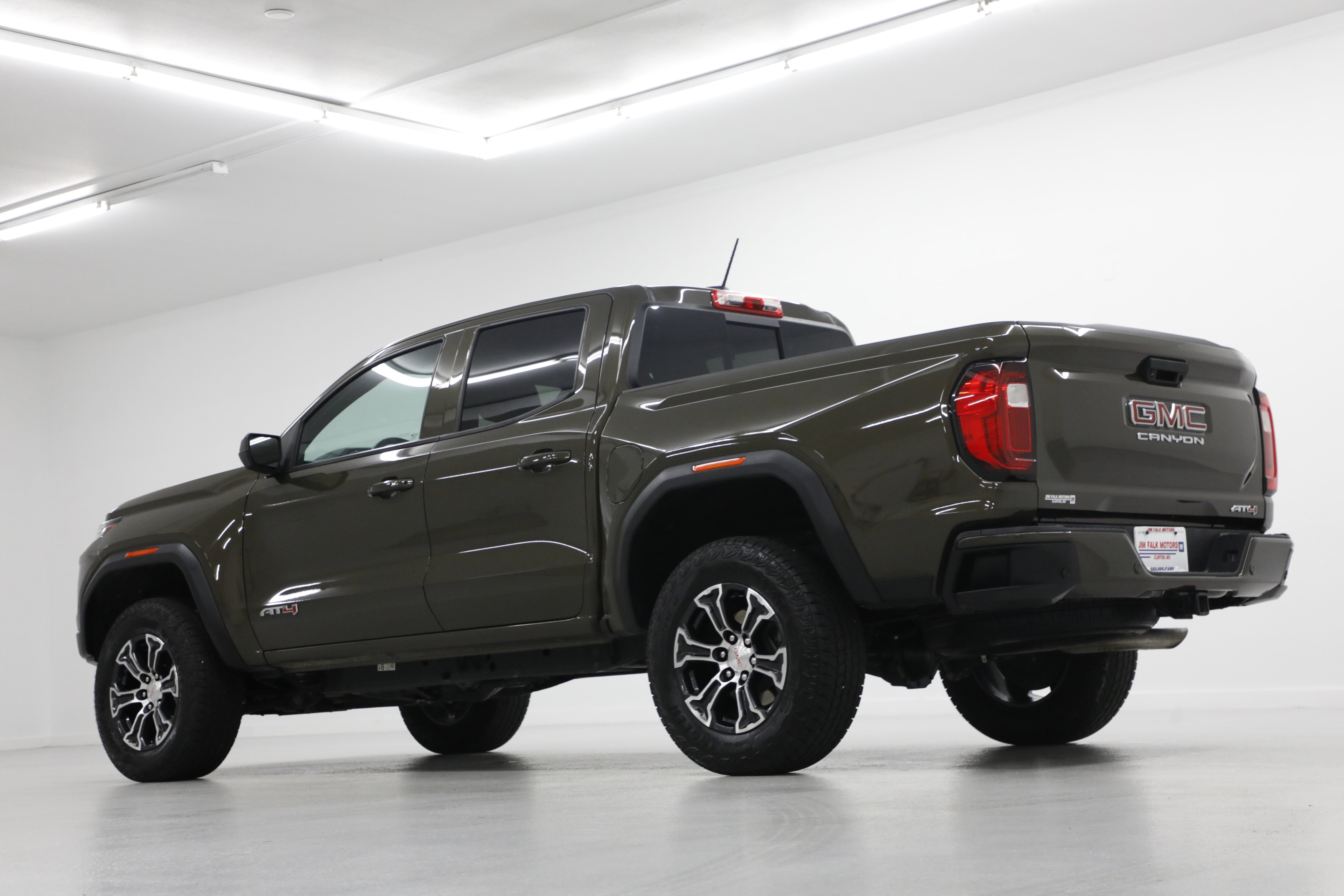 2023 GMC Canyon AT4