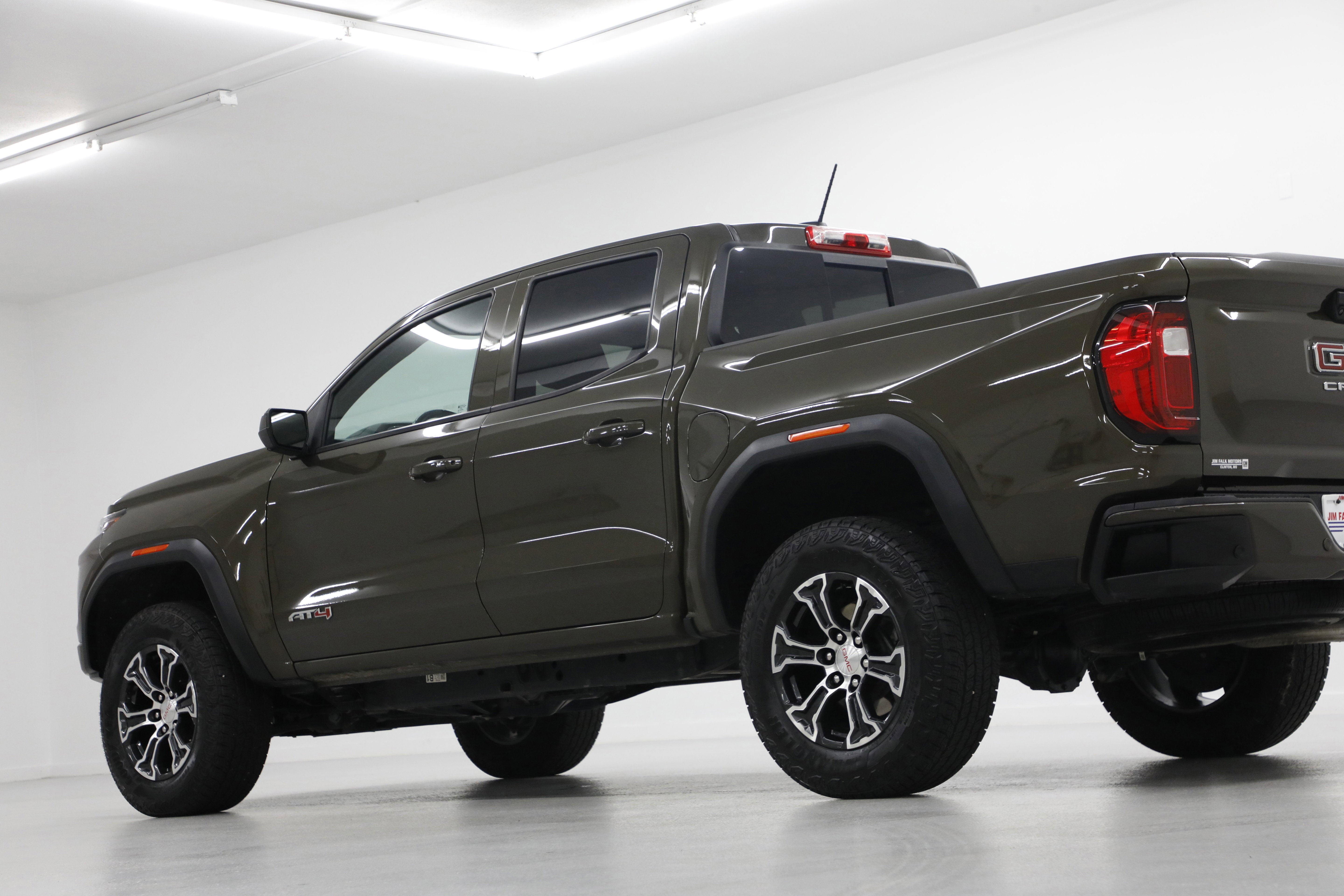 2023 GMC Canyon AT4