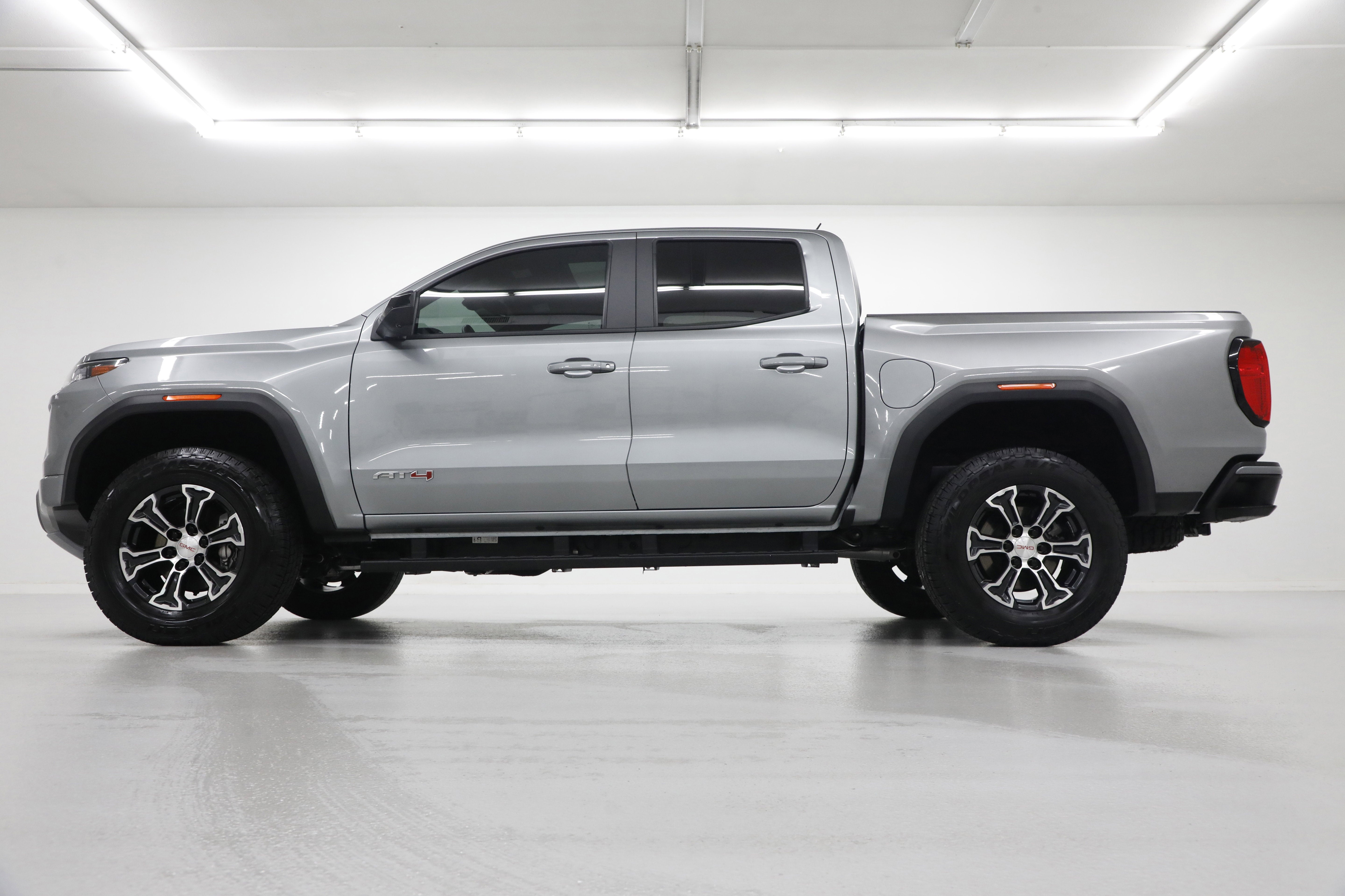 2023 GMC Canyon AT4