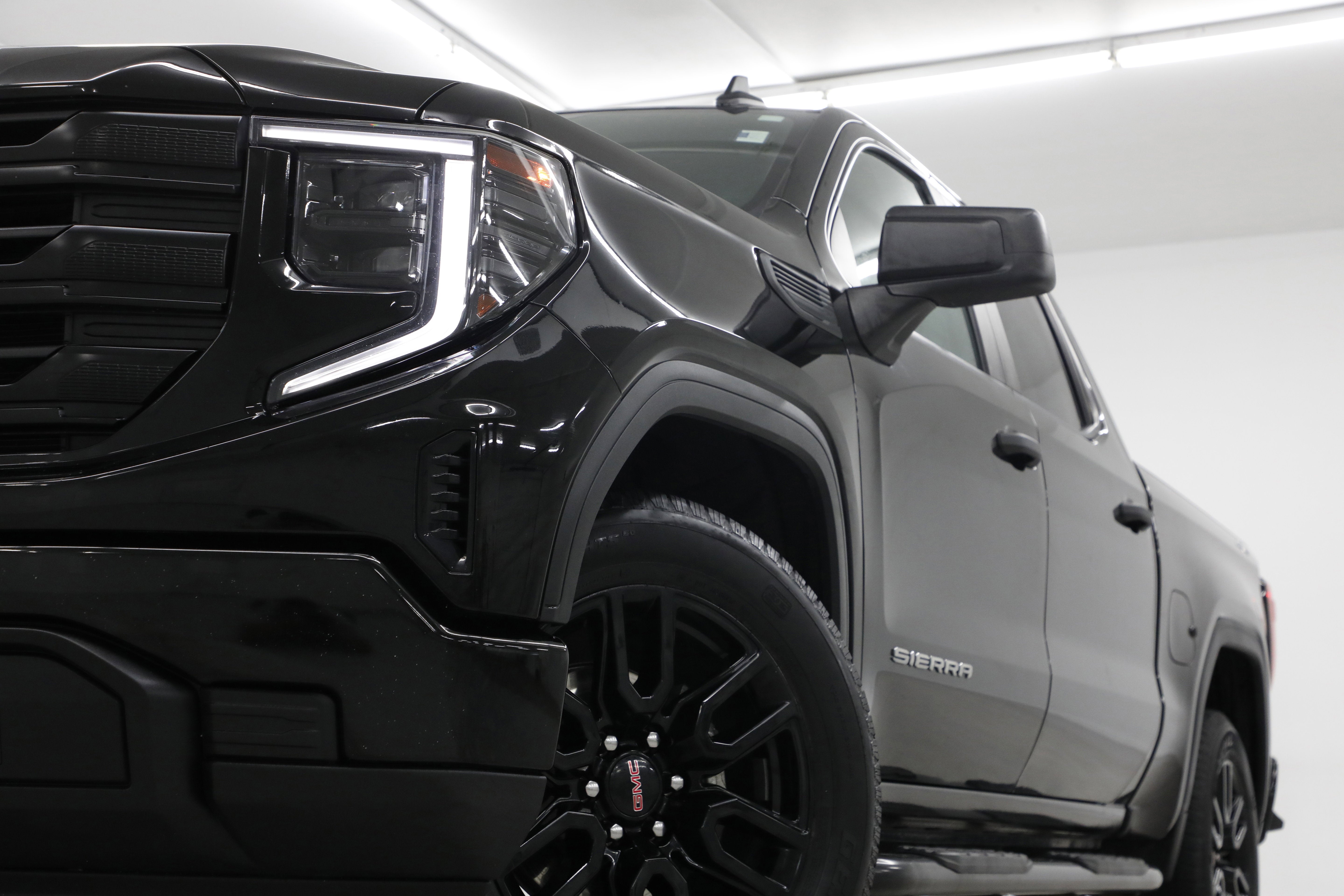 2023 GMC Sierra 1500 Pro
