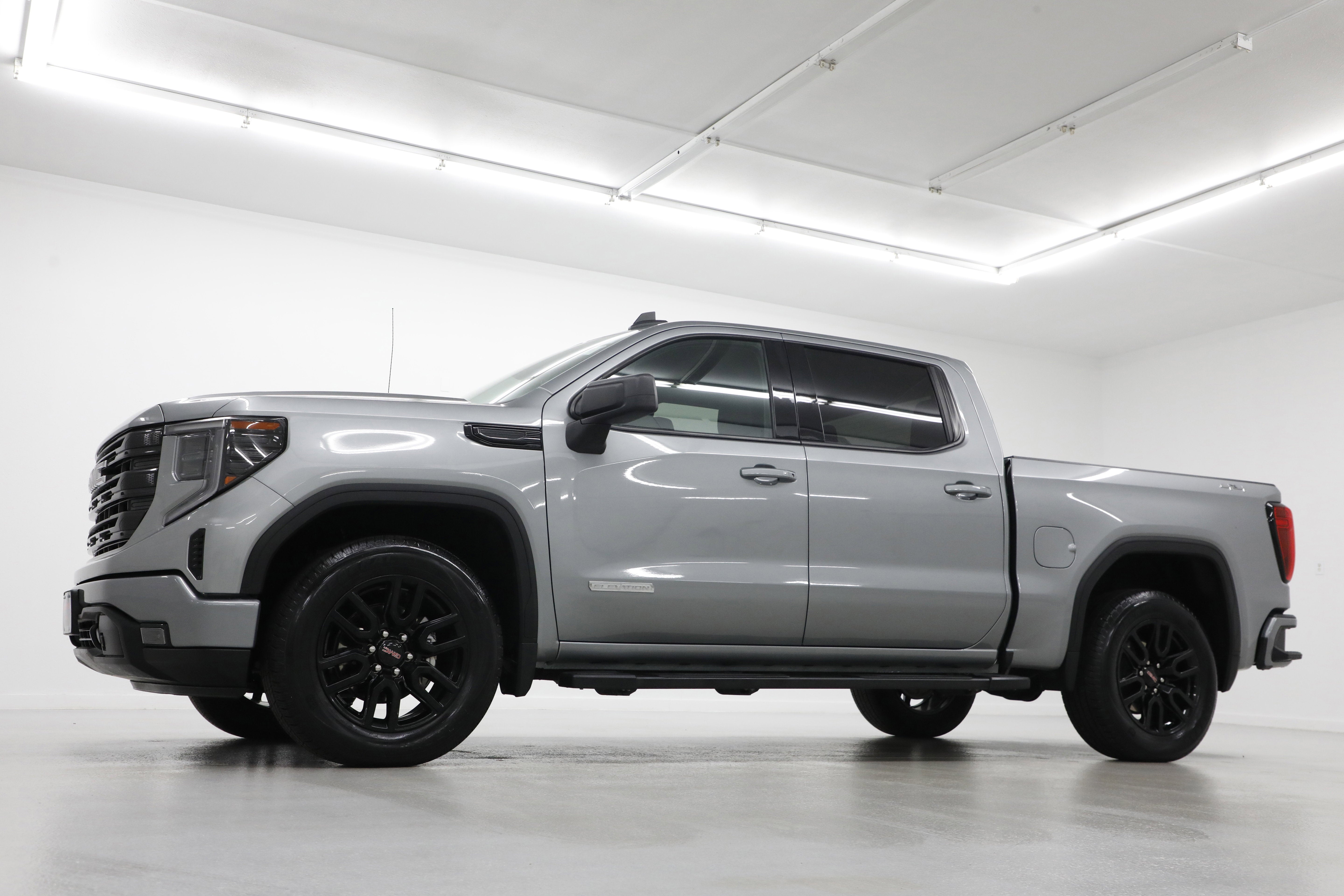 Used 2023 GMC Sierra 1500 Elevation with VIN 1GTPUCEK6PZ268653 for sale in Kansas City