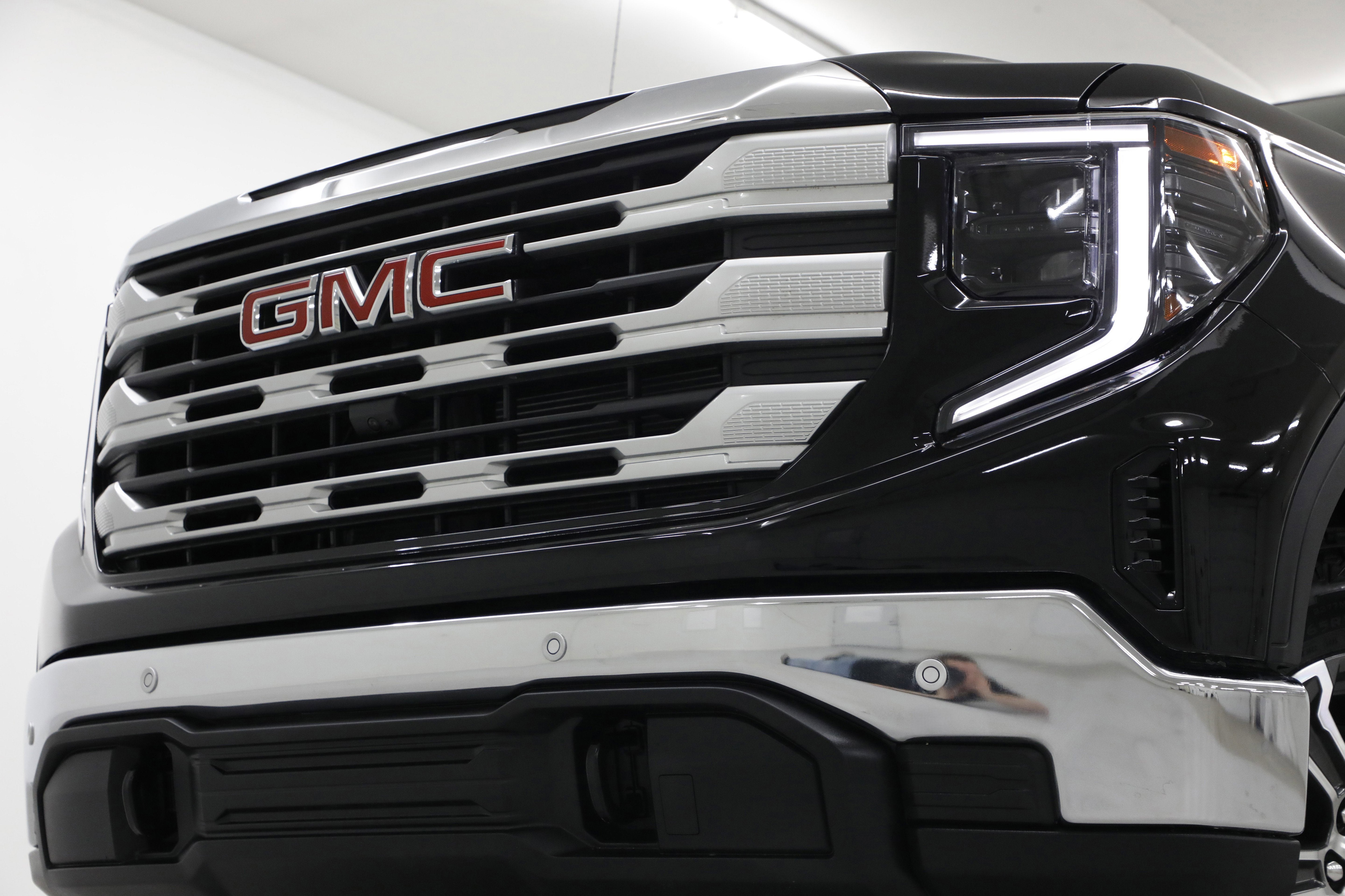 2026 GMC Sierra 1500 SLE