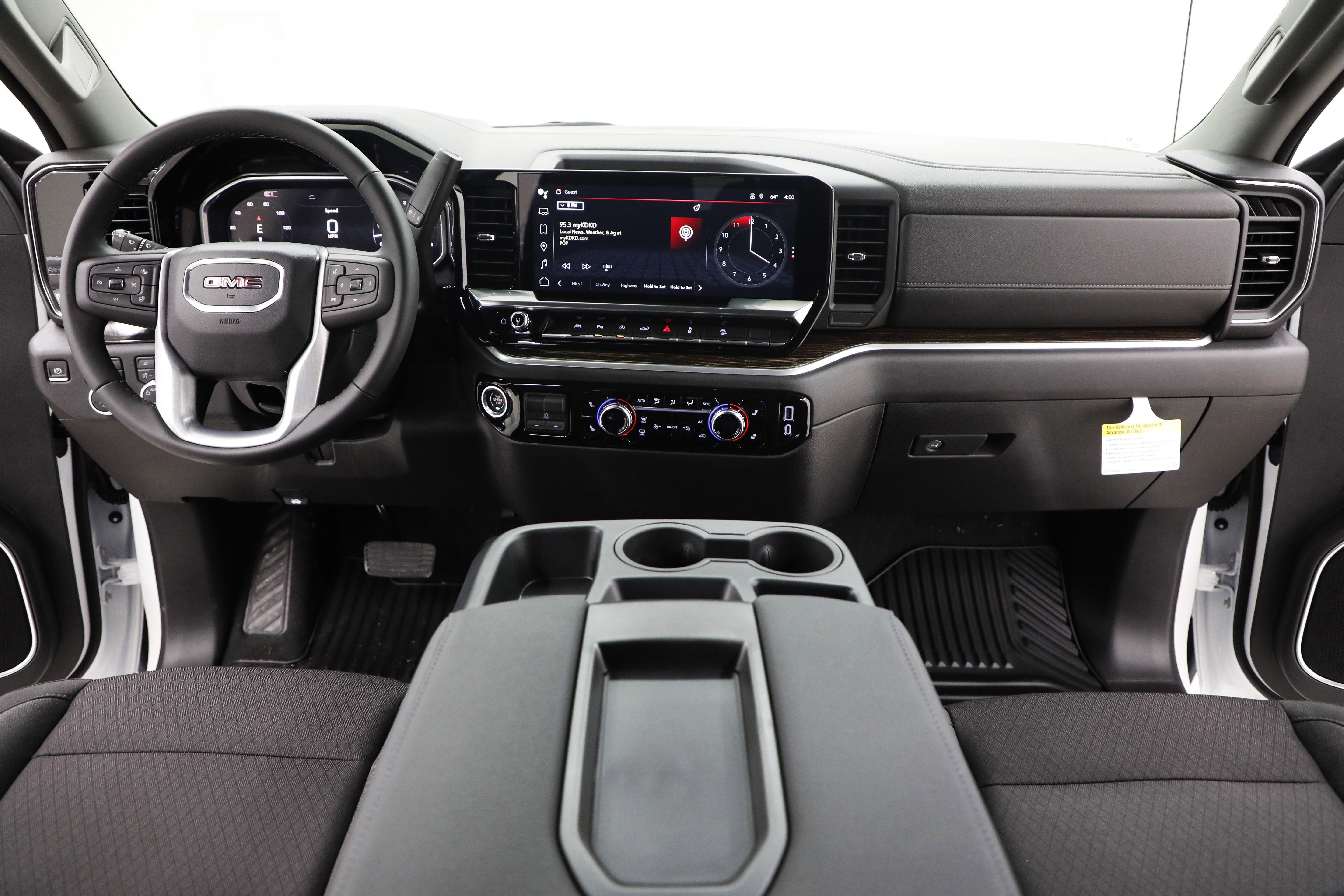 2026 GMC Sierra 1500 SLE