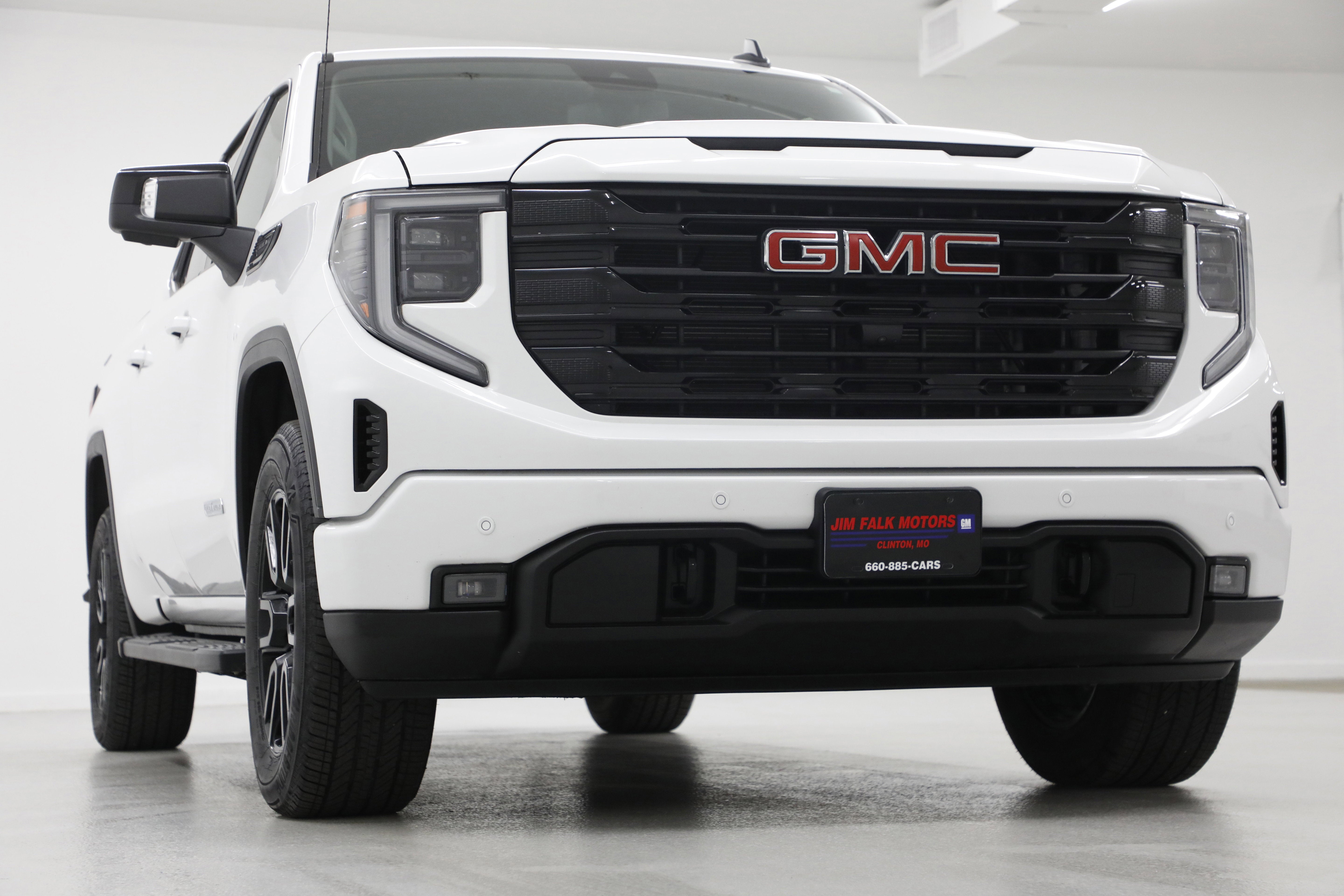 2025 GMC Sierra 1500 Elevation