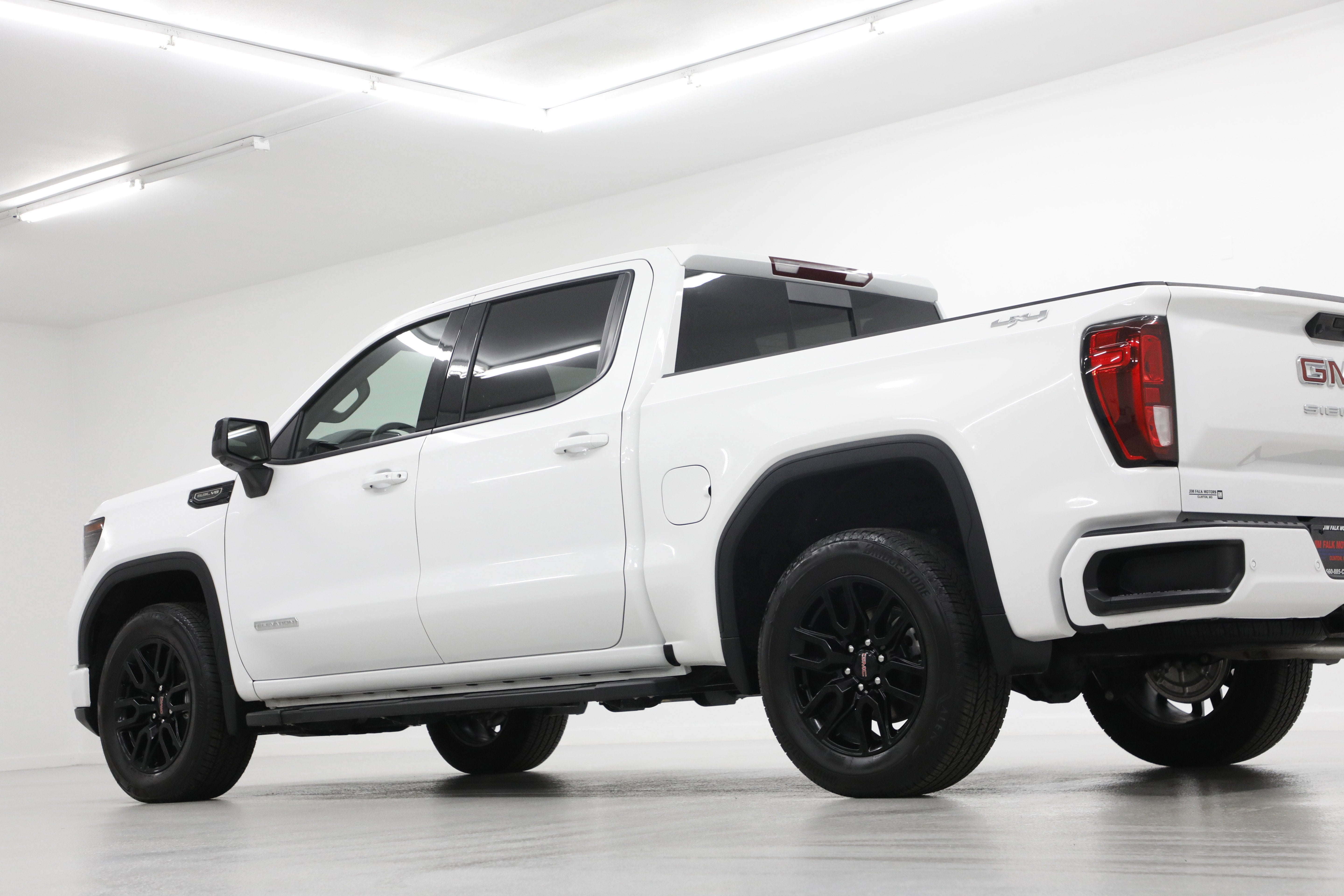 2025 GMC Sierra 1500 Elevation