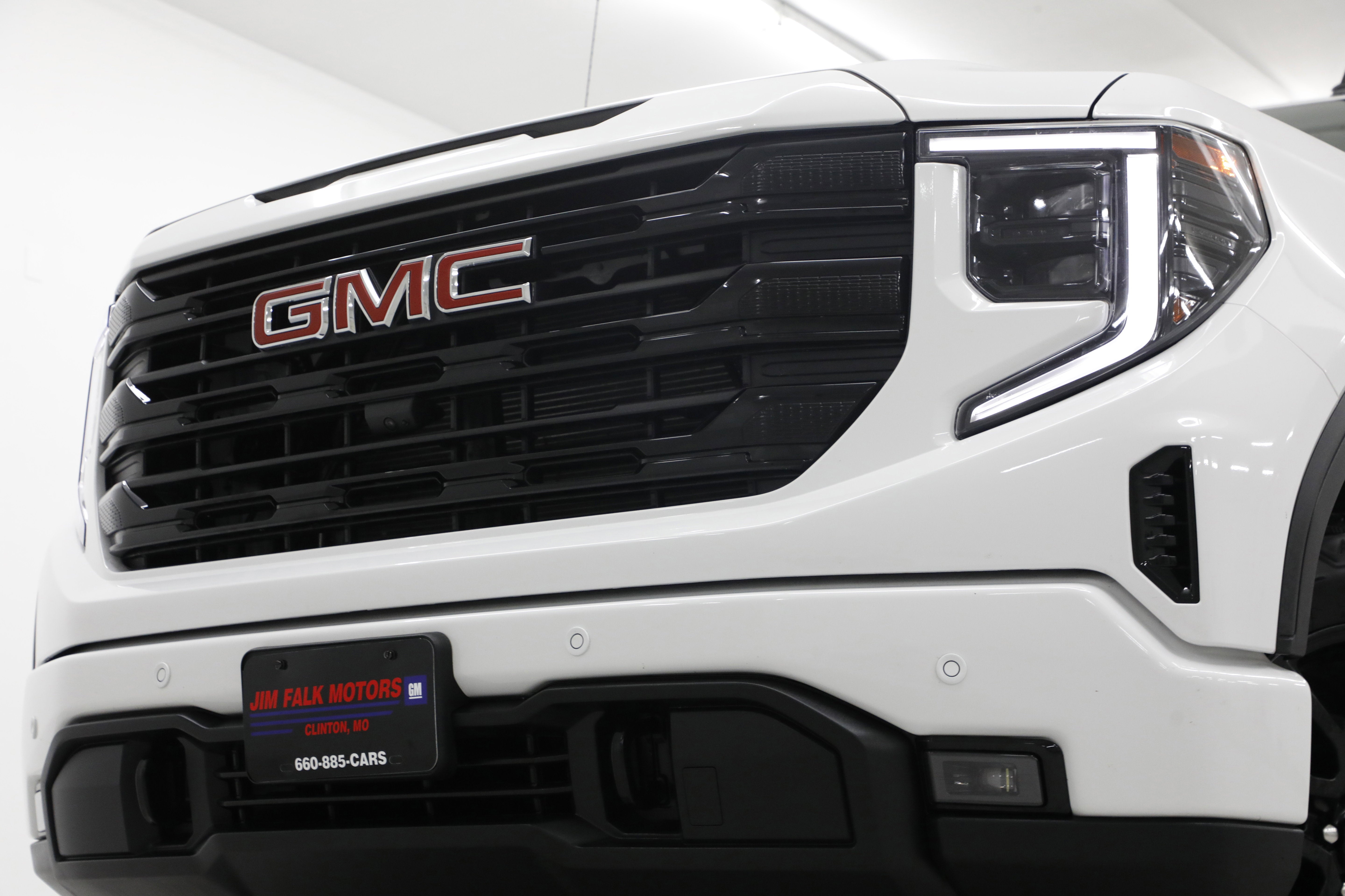 2025 GMC Sierra 1500 Elevation