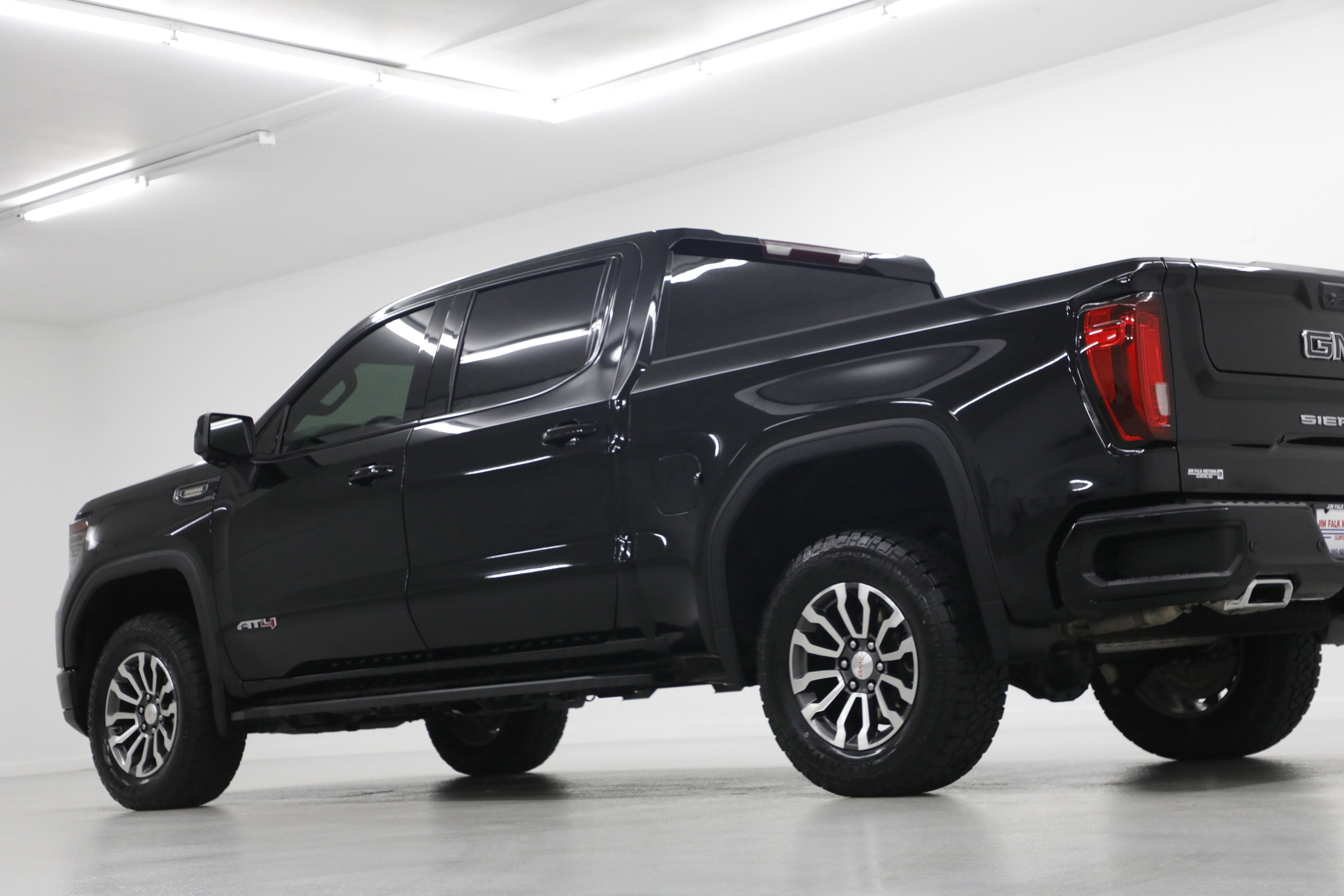 2023 GMC Sierra 1500 AT4