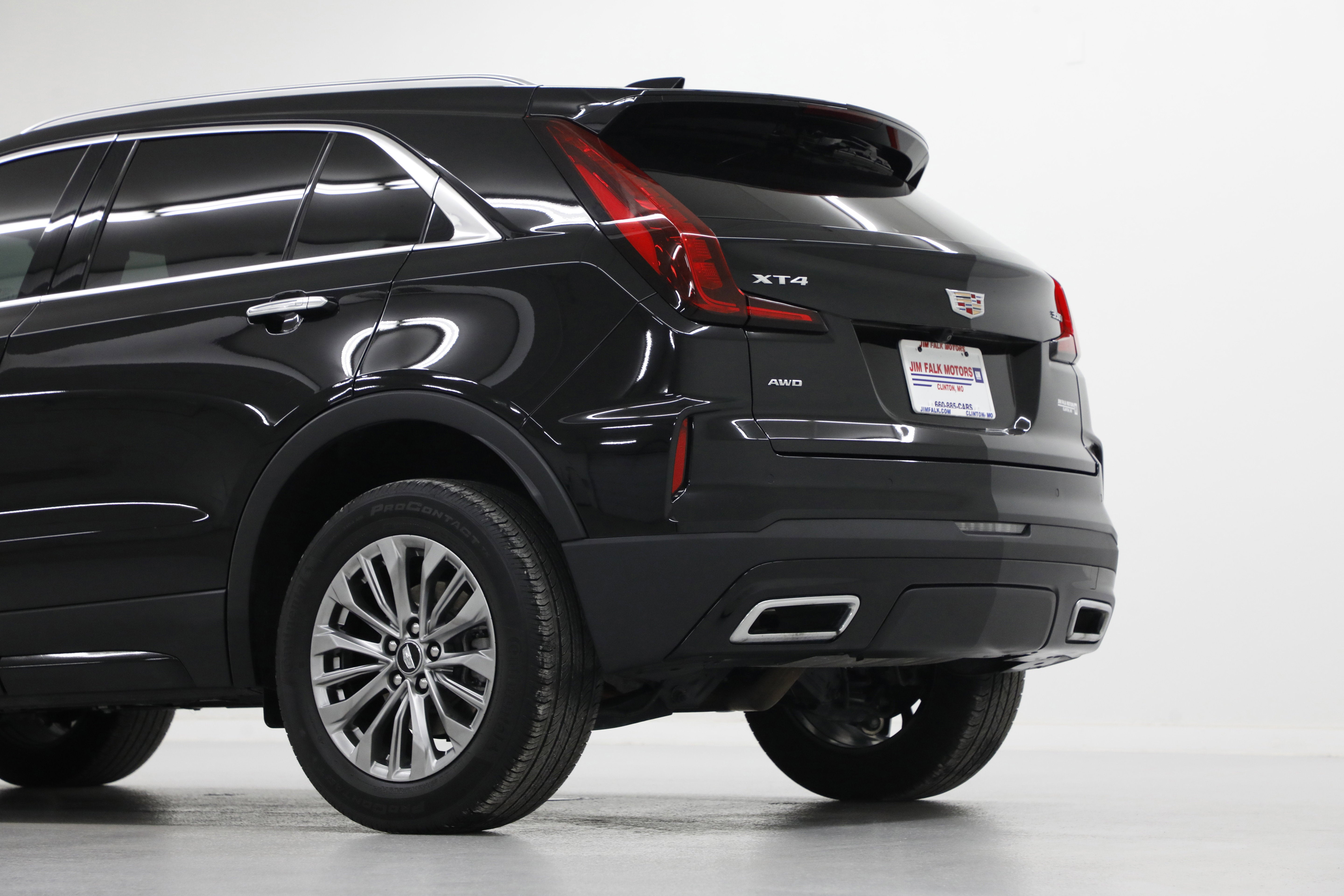 2024 Cadillac XT4 Premium Luxury