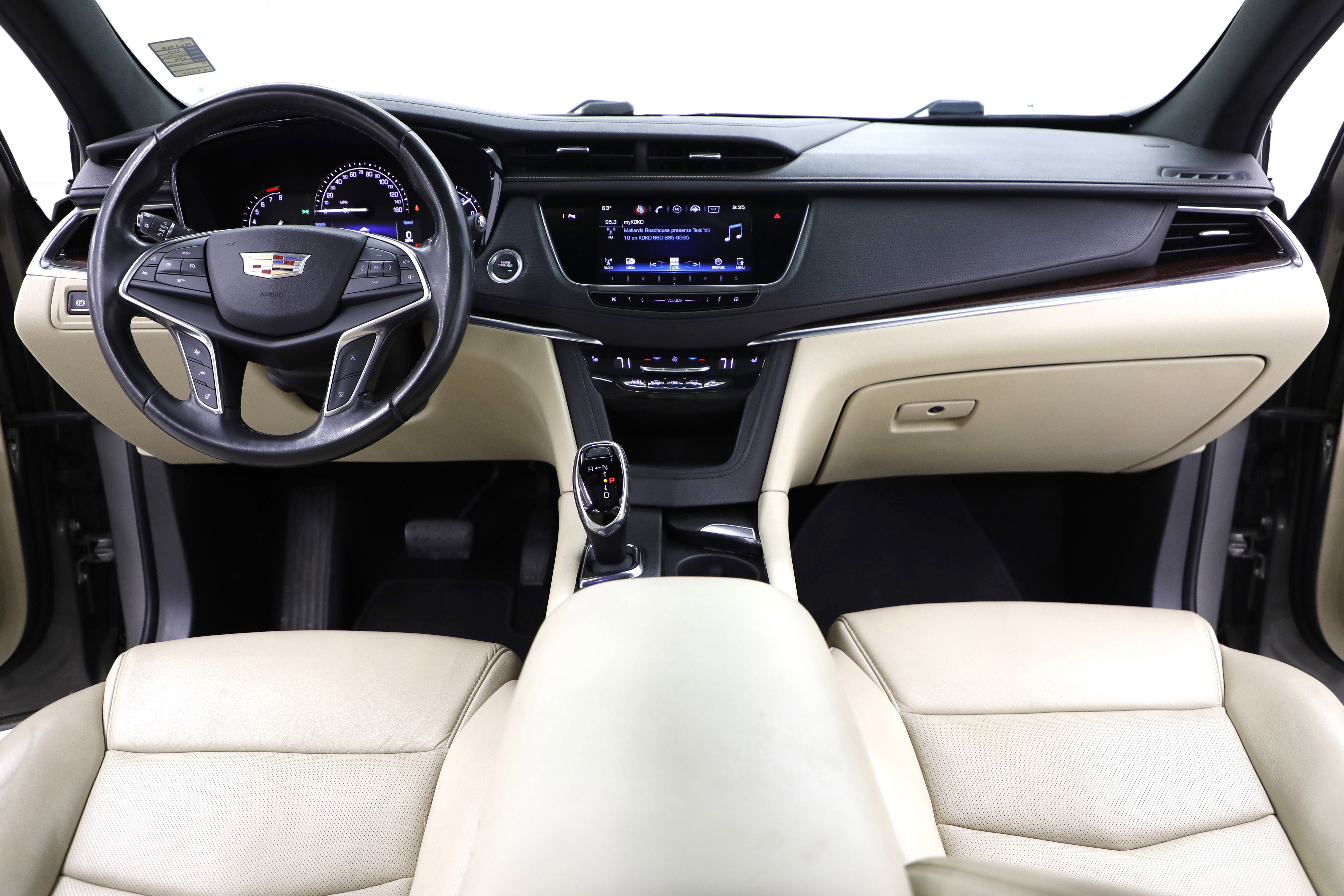 2019 Cadillac XT5 Luxury FWD